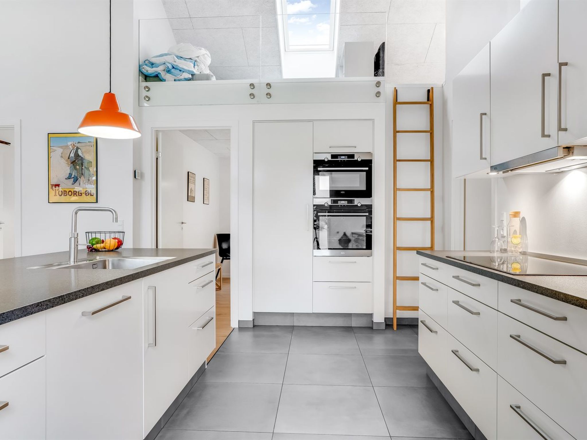 "Erlinda" - 300m from the sea - Binnen