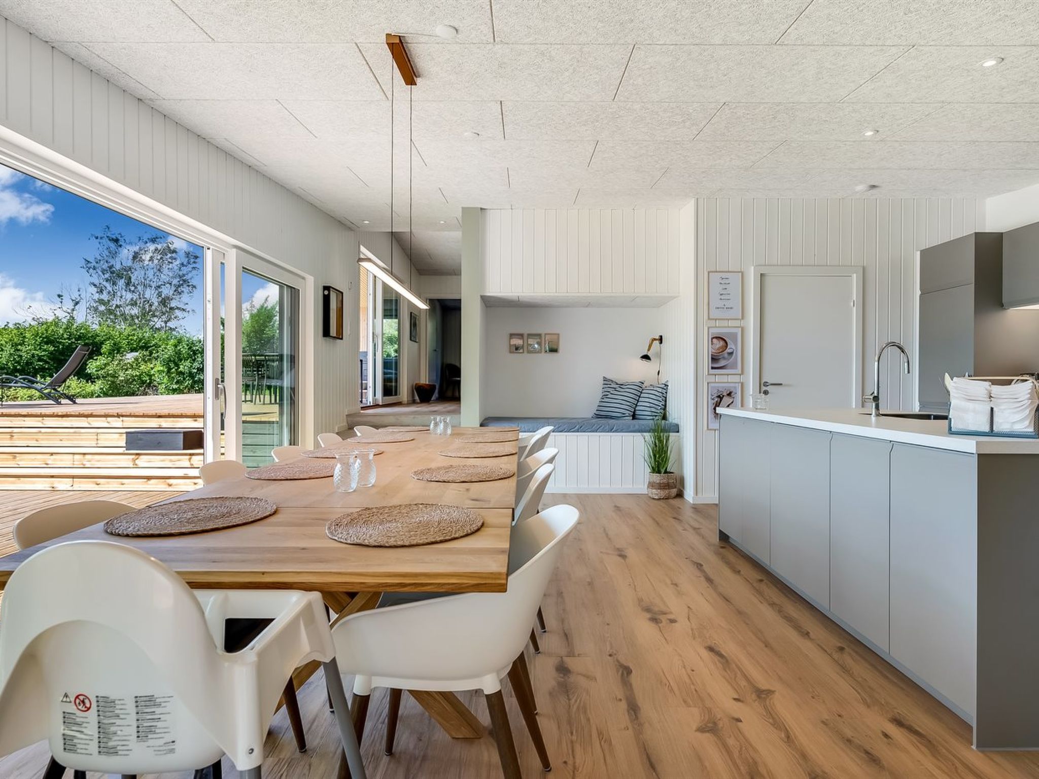 "Arjuna" - 750m from the sea - Inside