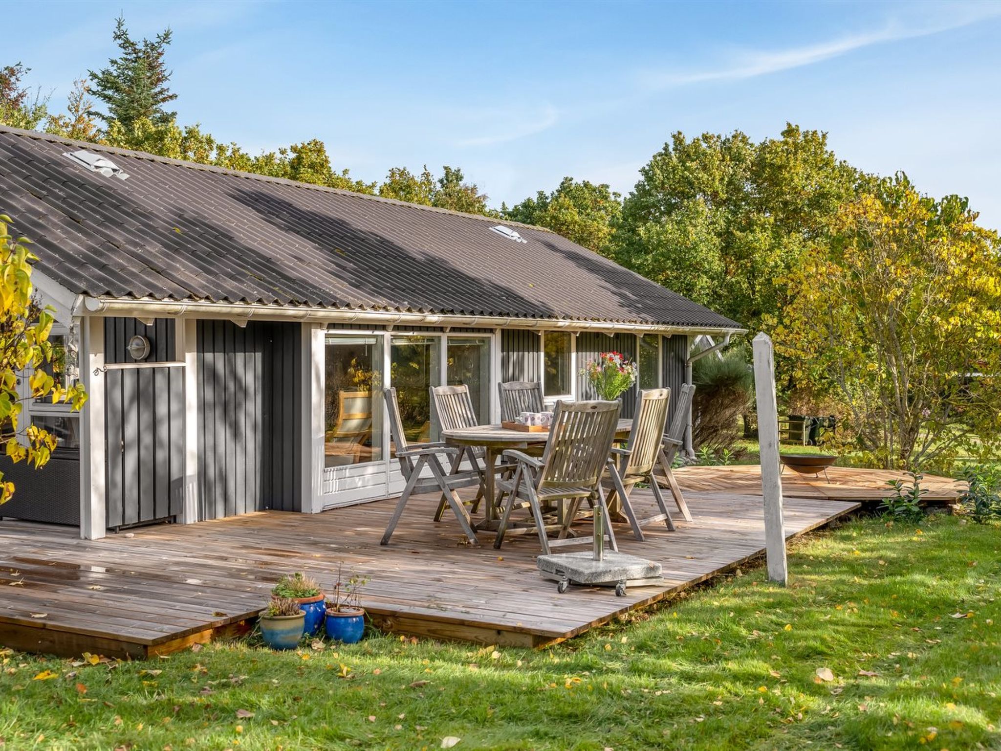 "Leeve" - 1.3km from the sea