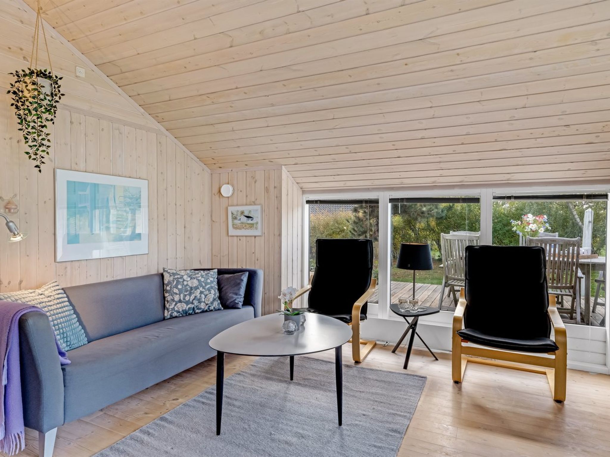 "Leeve" - 1.3km from the sea