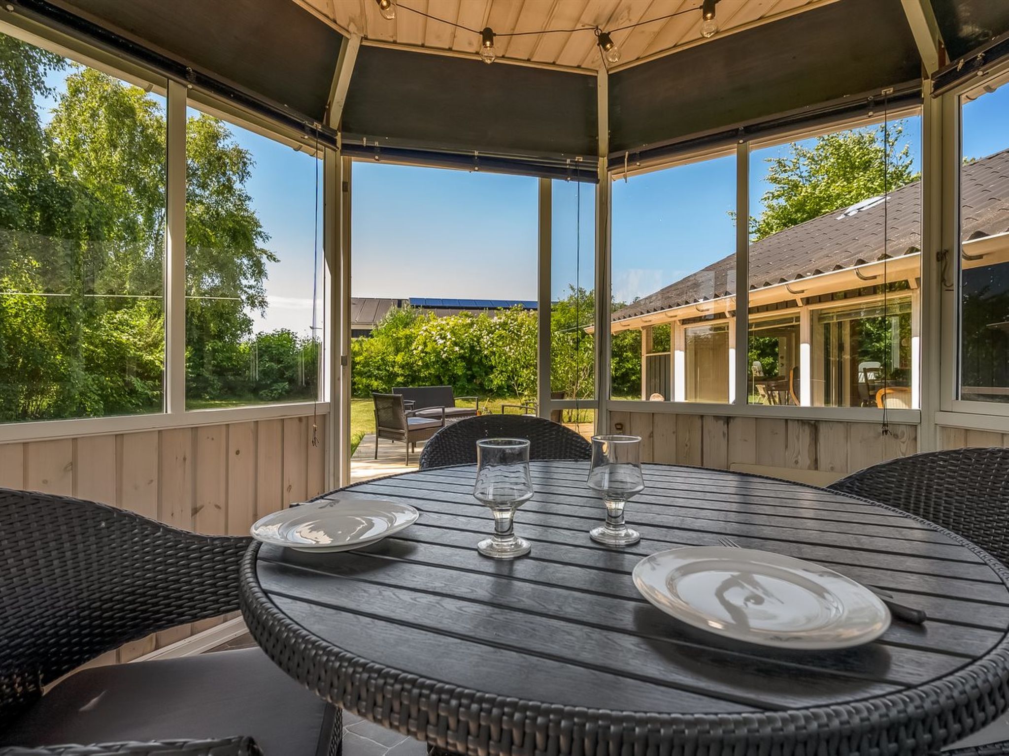 "Leeve" - 1.3km from the sea-Dehors