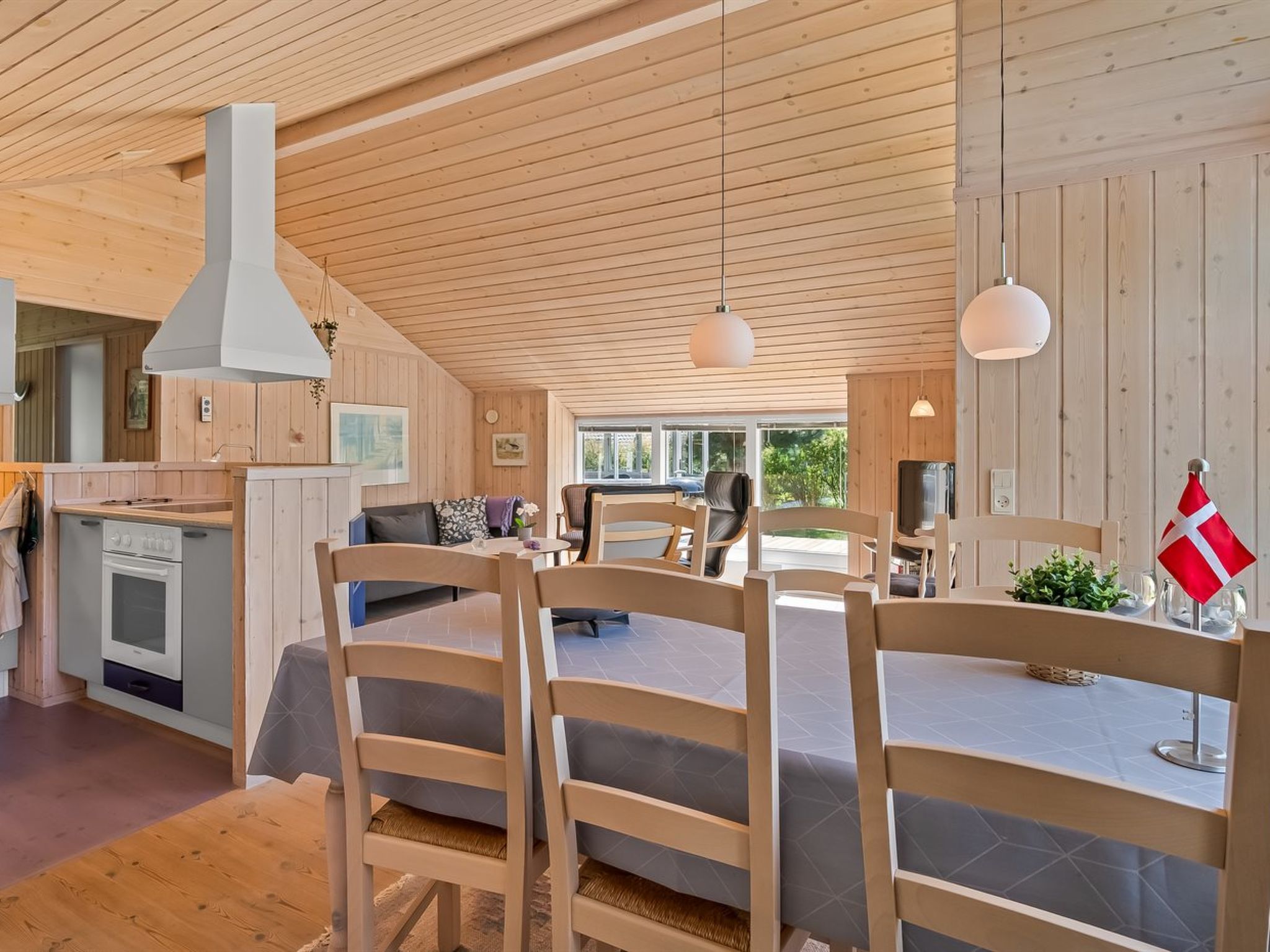 "Leeve" - 1.3km from the sea - Binnen
