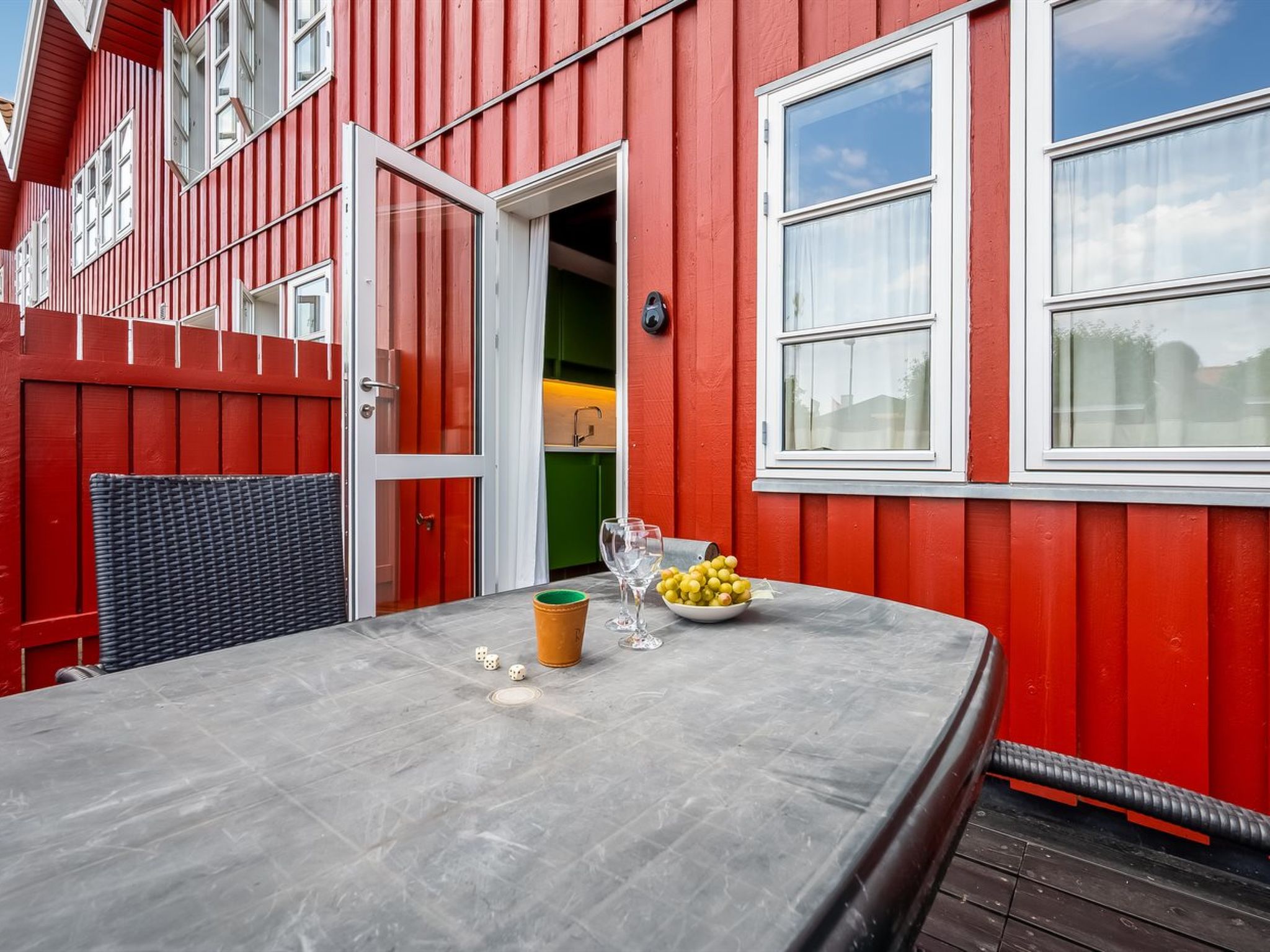 "Ulvi" - 15m from the sea - Buiten