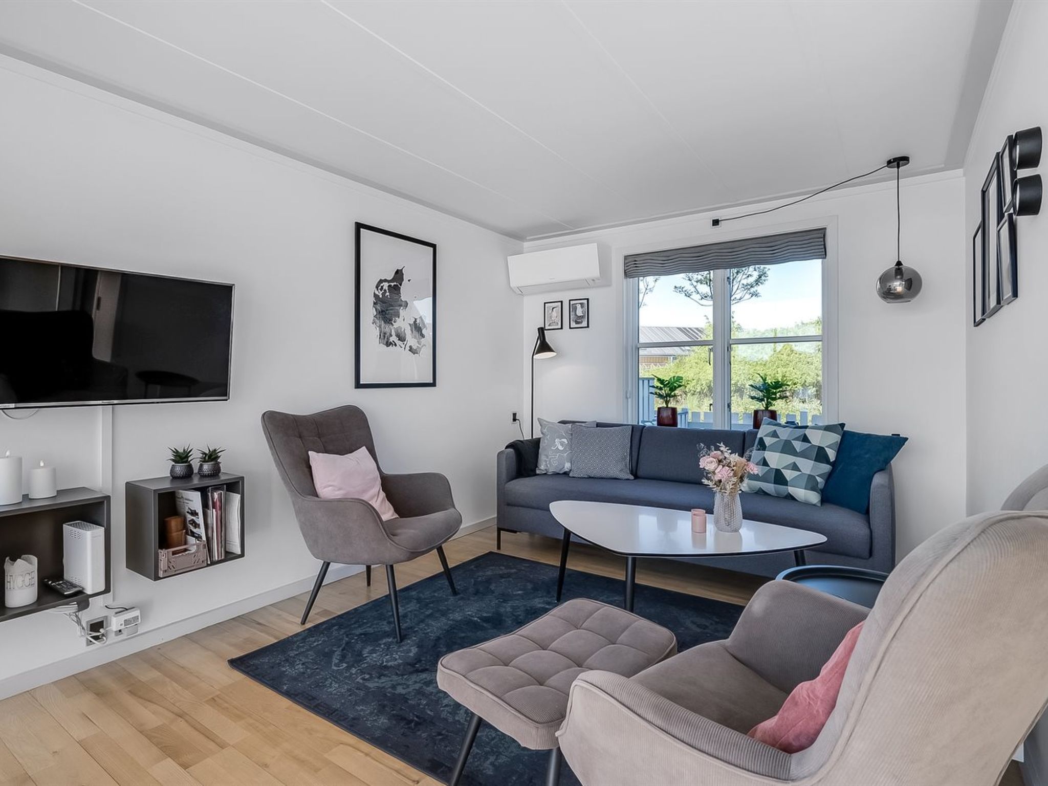 "Thorbergh" - 10m from the sea-Inside