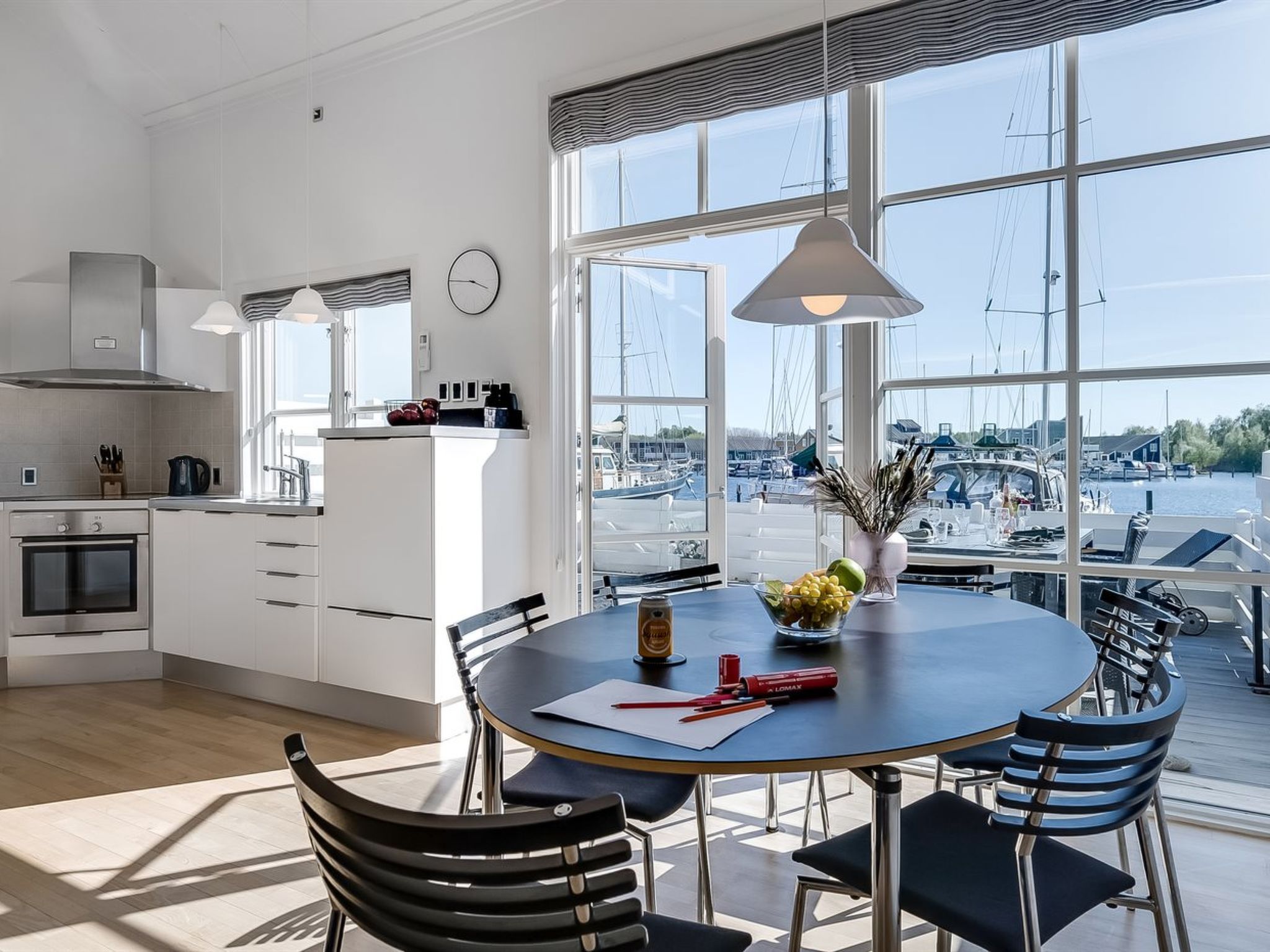 "Thorbergh" - 10m from the sea-Inside