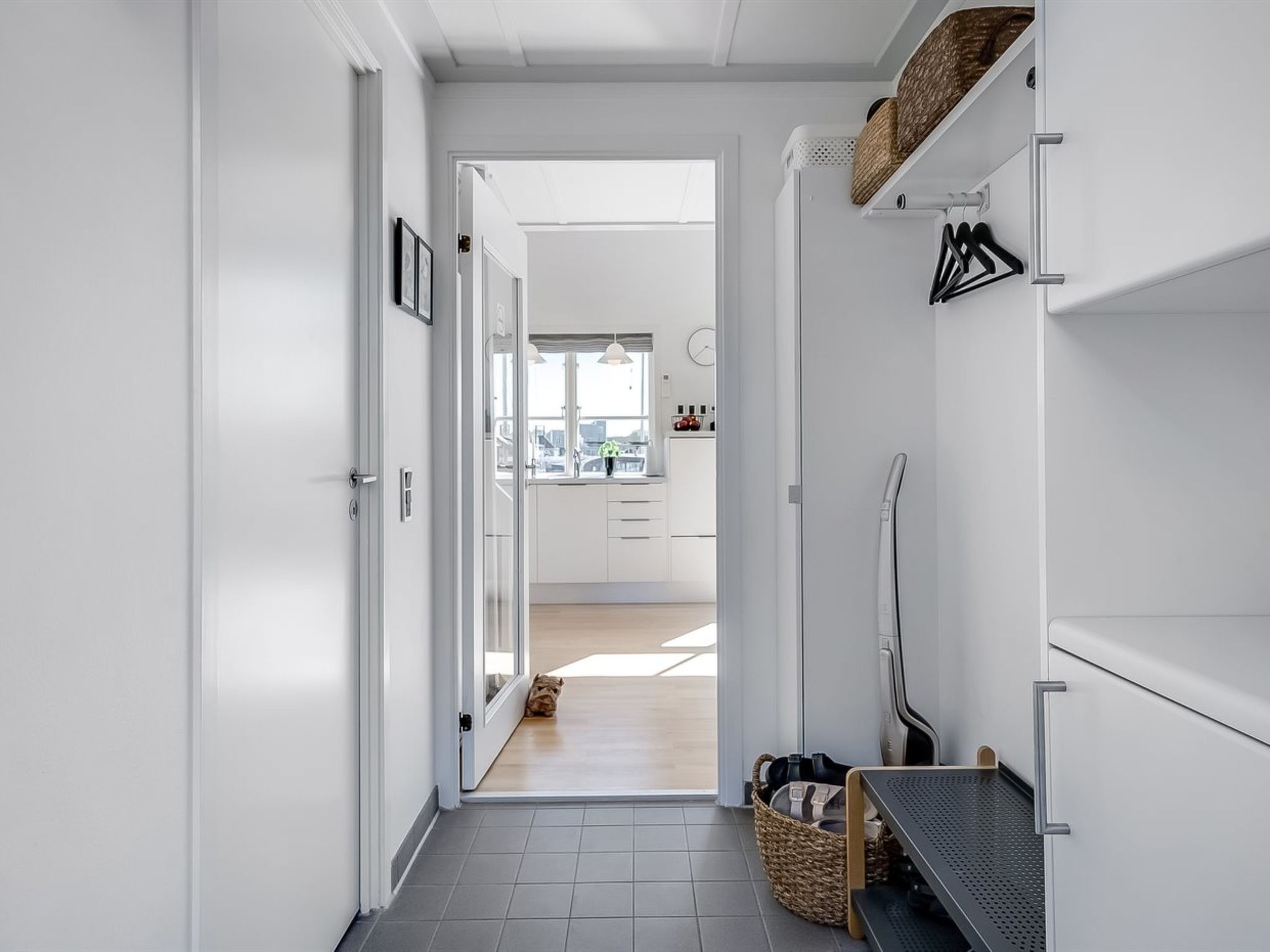 "Thorbergh" - 10m from the sea-Inside