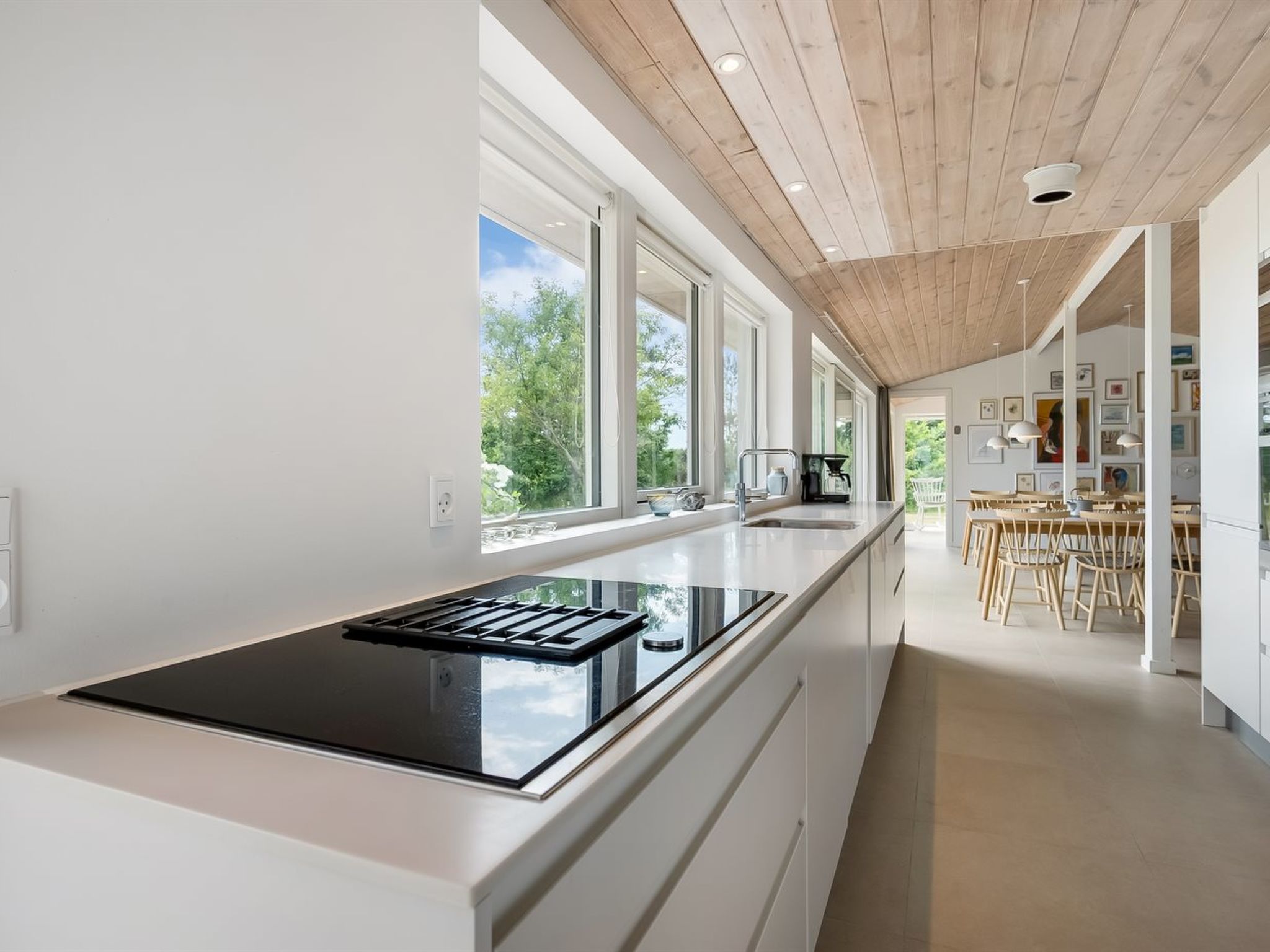 "Donka" - 25m from the sea - Binnen