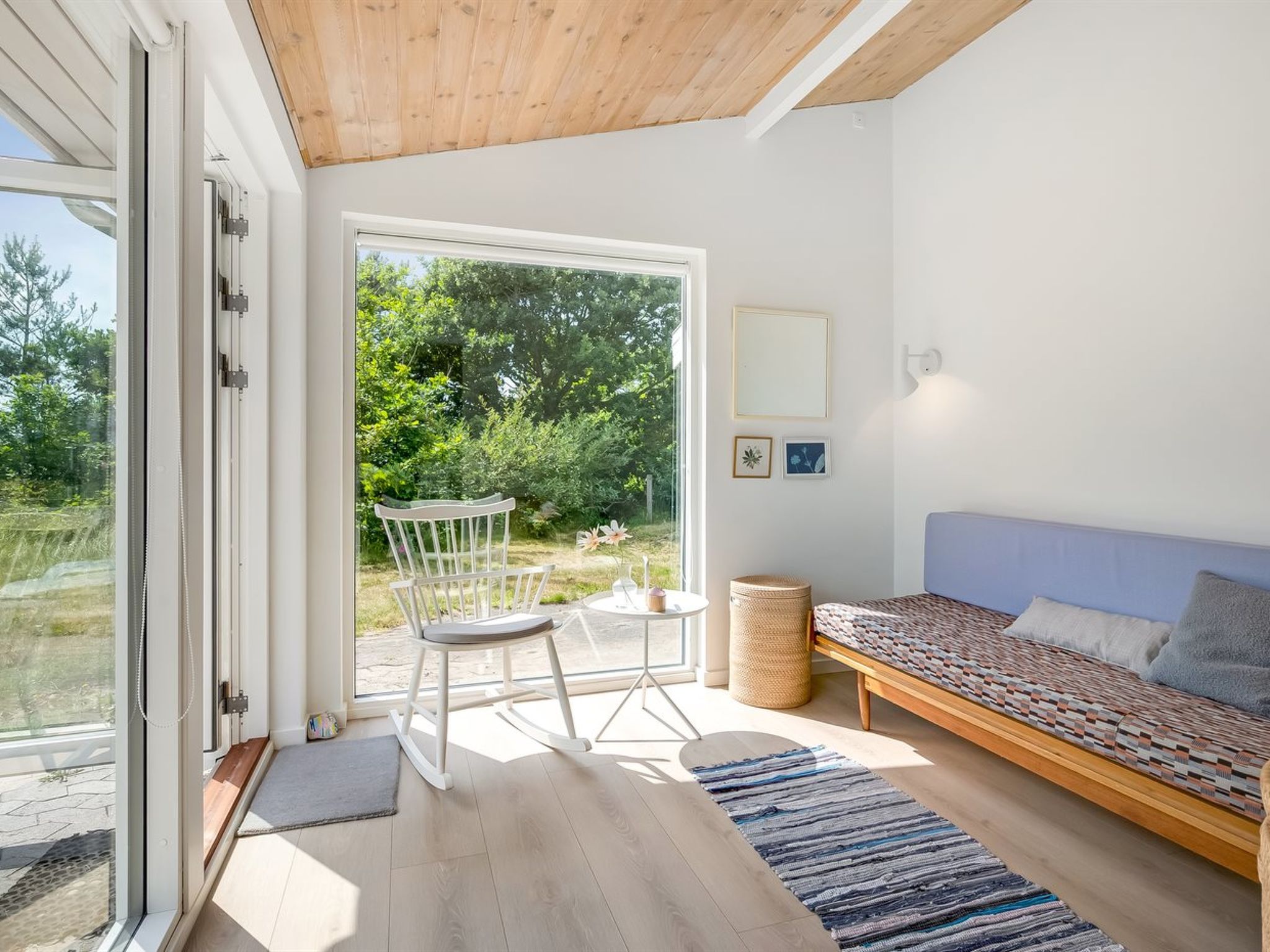 "Donka" - 25m from the sea - Binnen