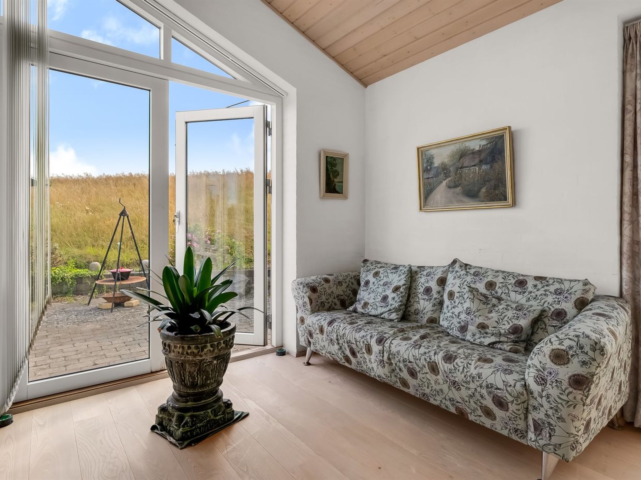 "Idalia" - 600m from the sea-Inside