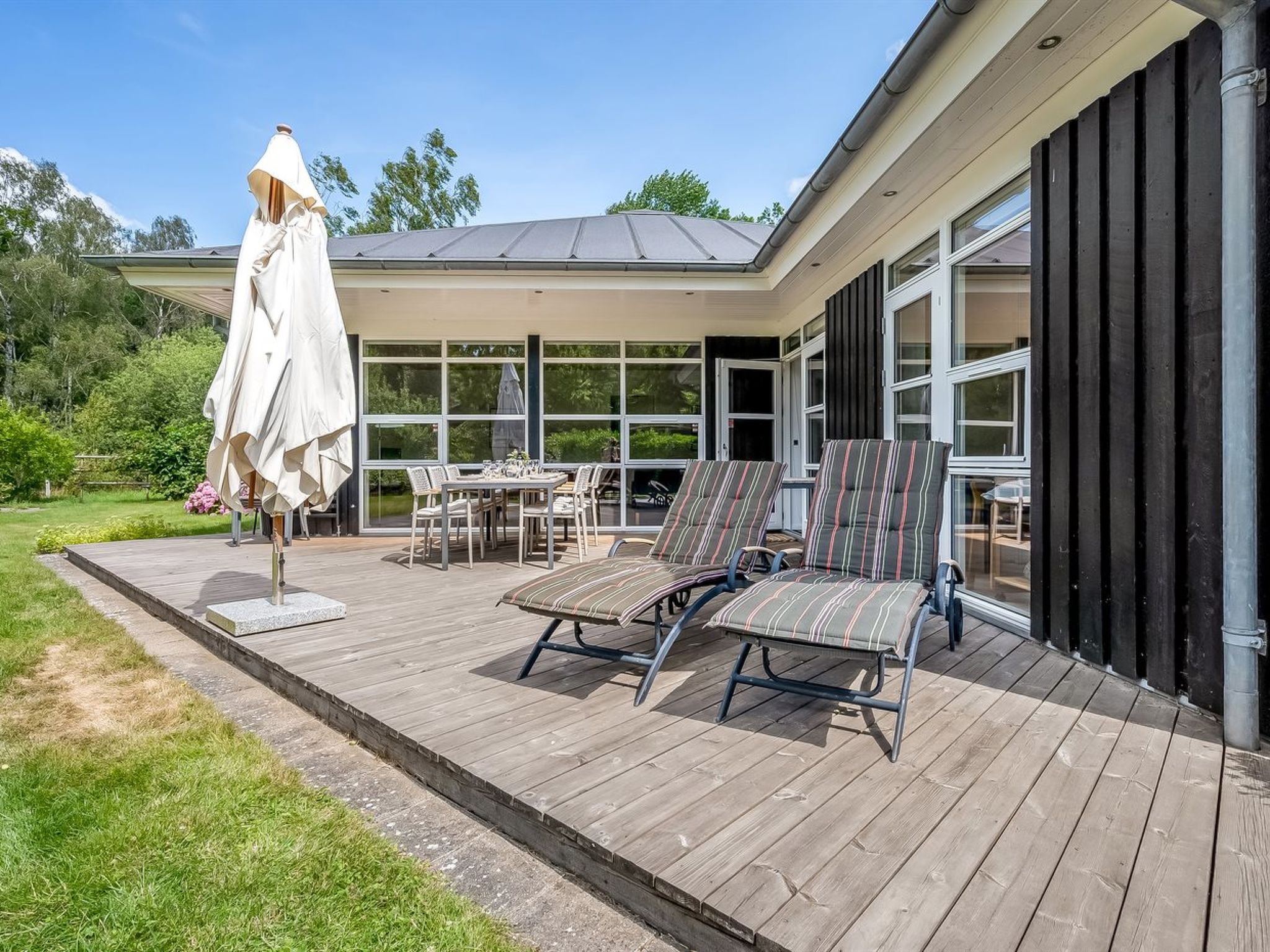 "Jyrki" - 100m from the sea-Draußen