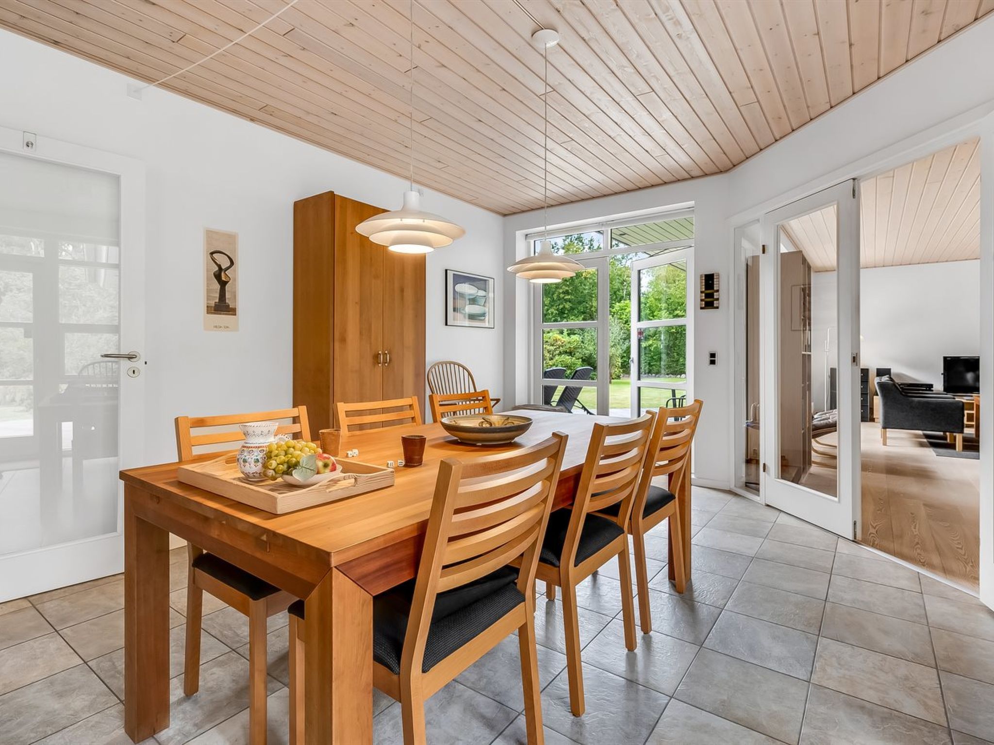 "Jyrki" - 100m from the sea-Drinnen