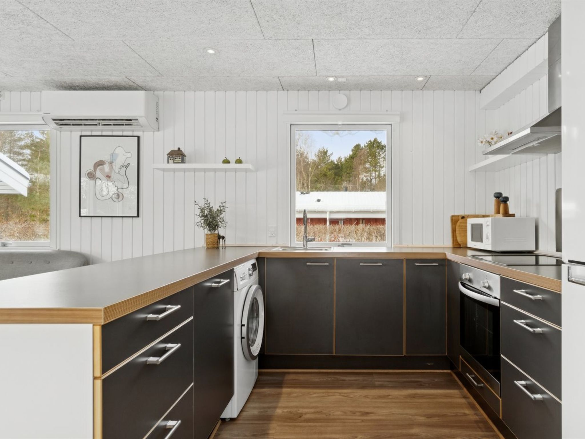 "Lillebror" - 7km from the sea - Inside