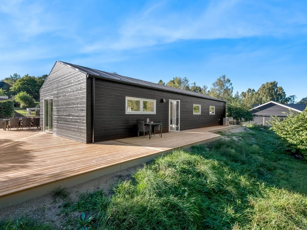 'Assa' - 500m from the sea