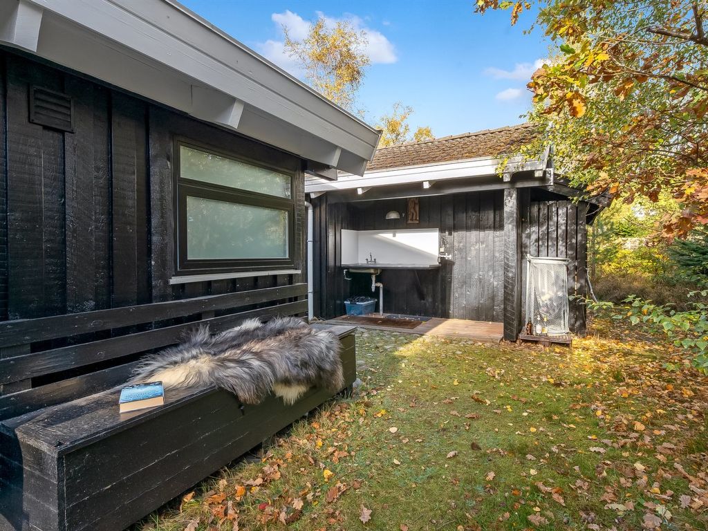 'Edvard' - 300m from the sea