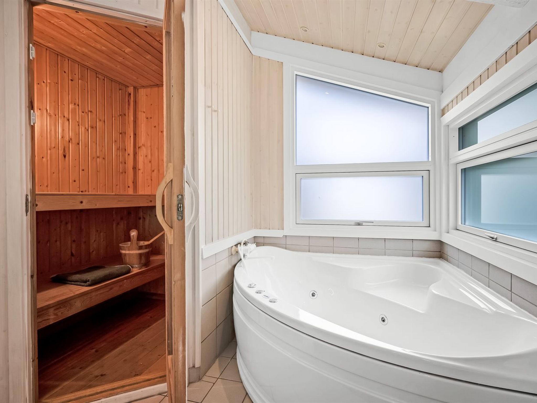 "Edvard" - 300m from the sea - Dedans