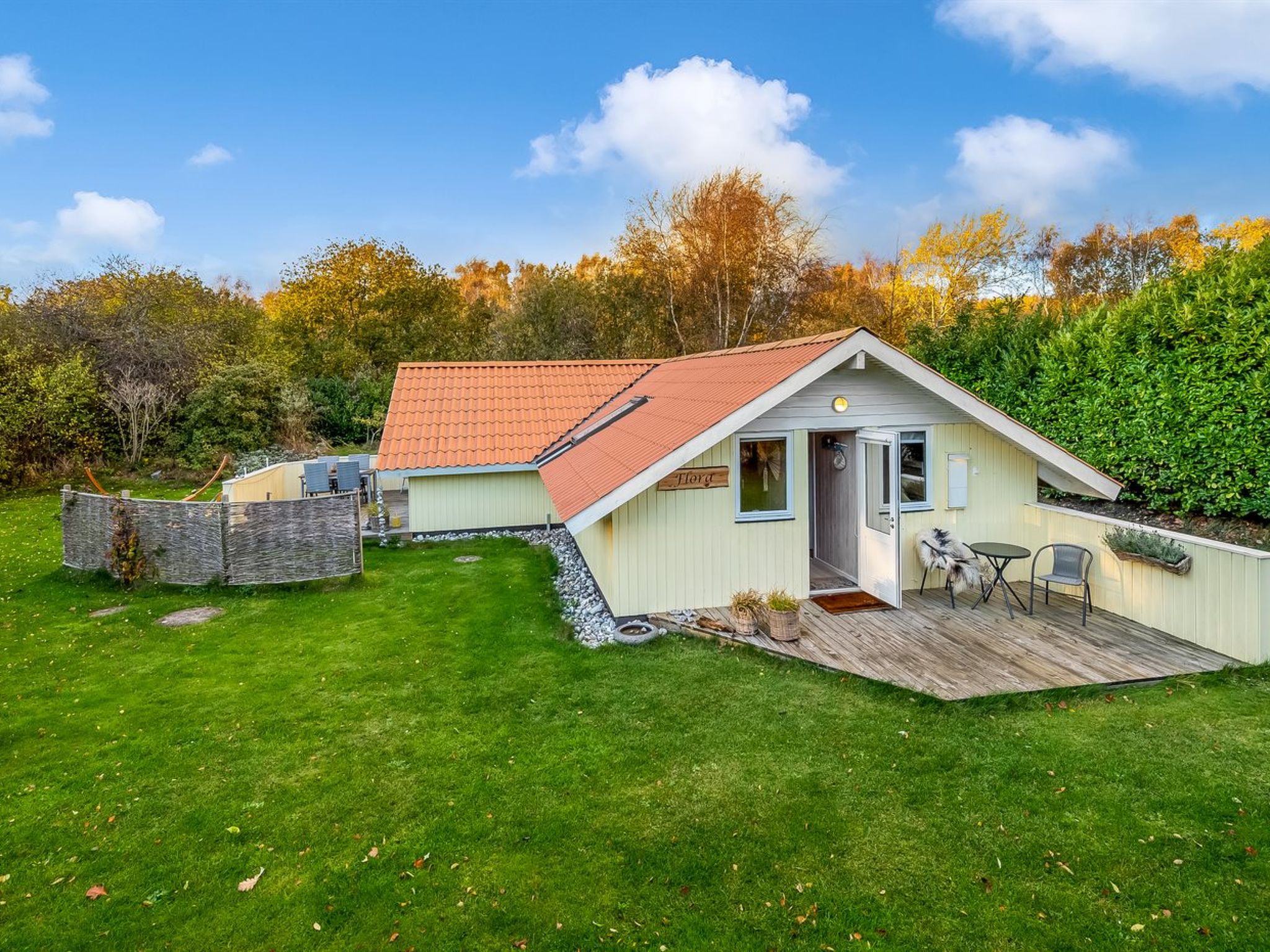 "Lenny" - 500m from the sea-Outside