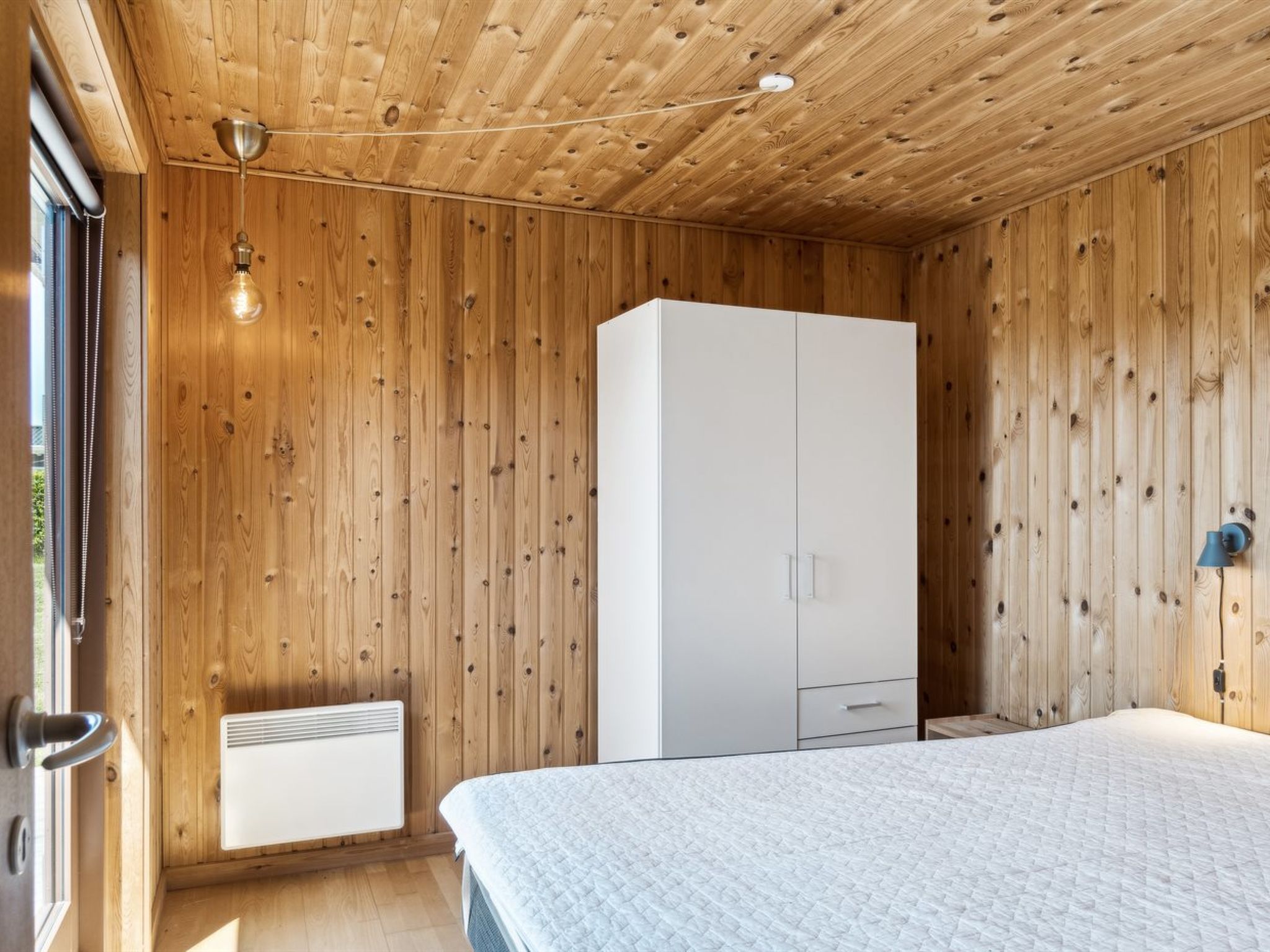 "Joseph" - 500m from the sea-Binnen