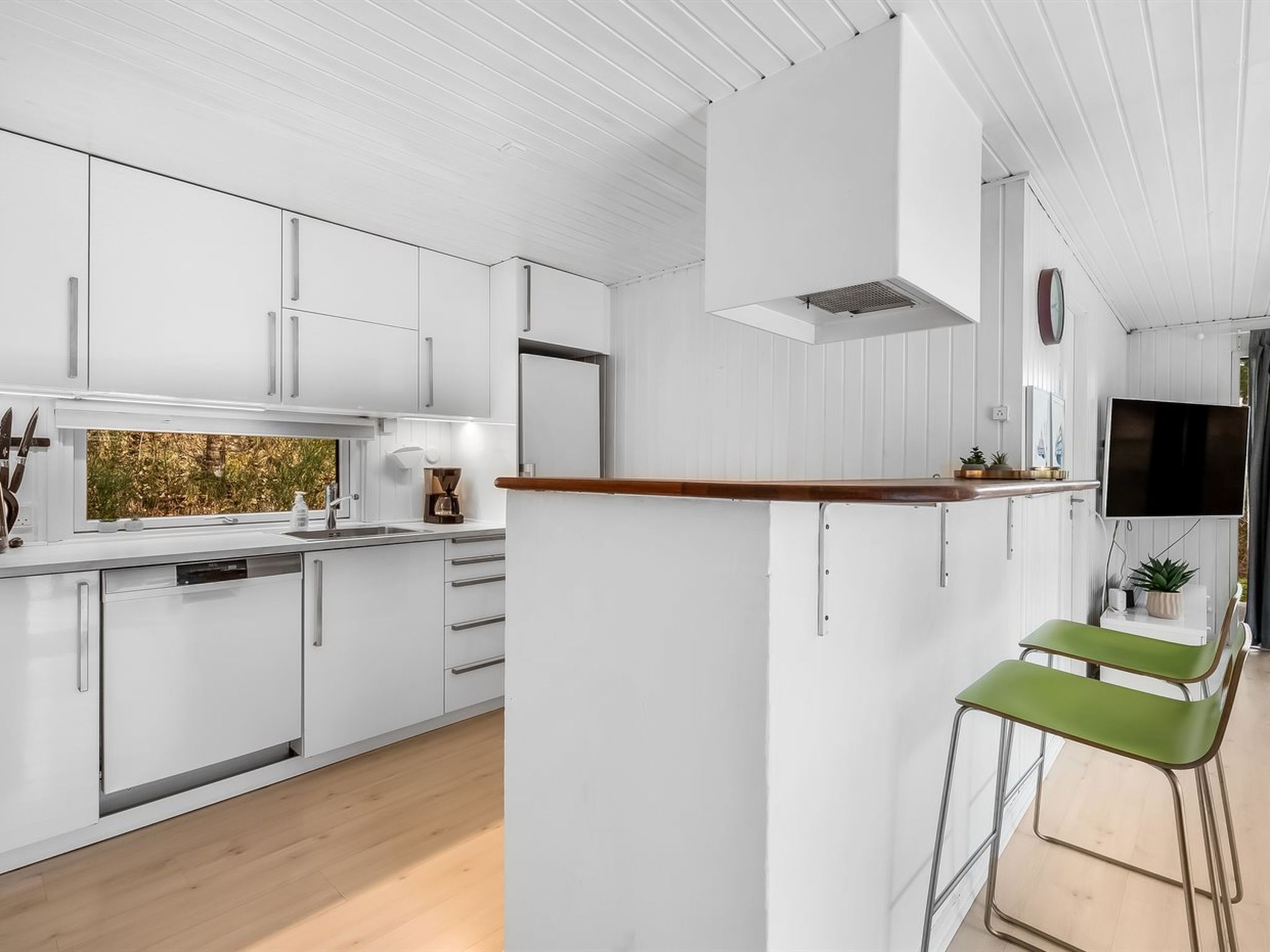 "Simjanka" - 800m from the sea-Drinnen