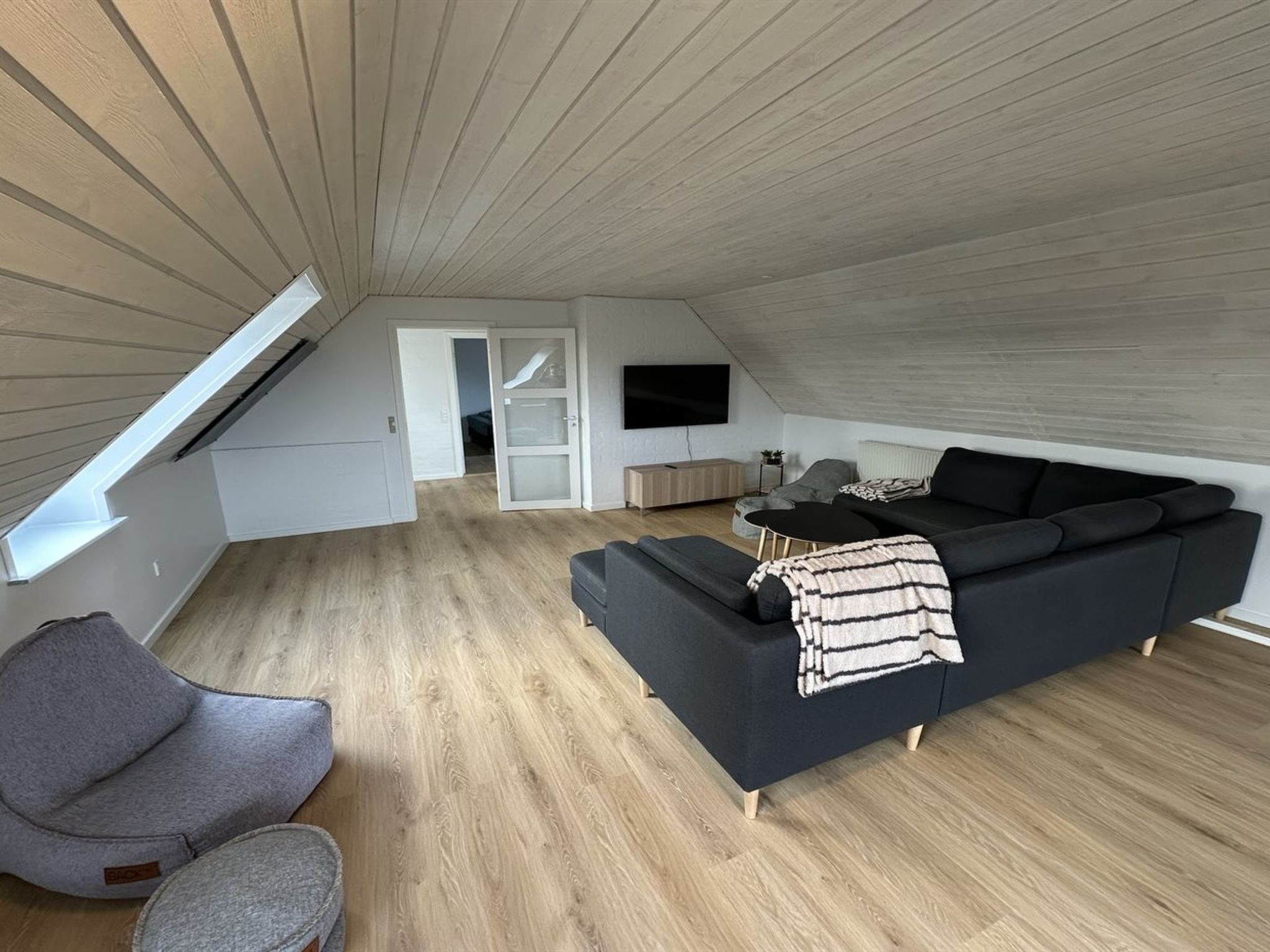 "Cyrill" - 2km from the sea-Drinnen