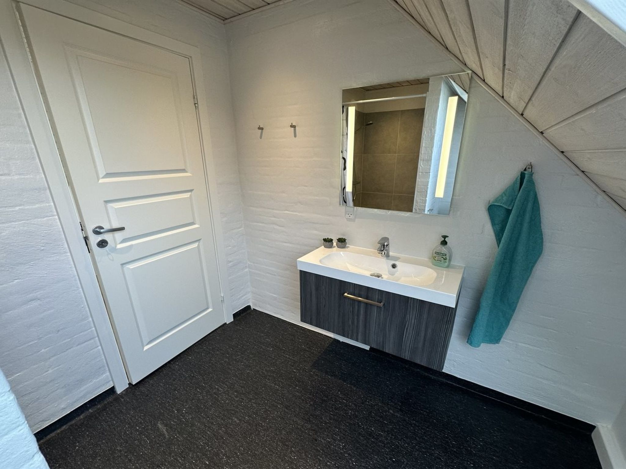 "Cyrill" - 2km from the sea-Drinnen