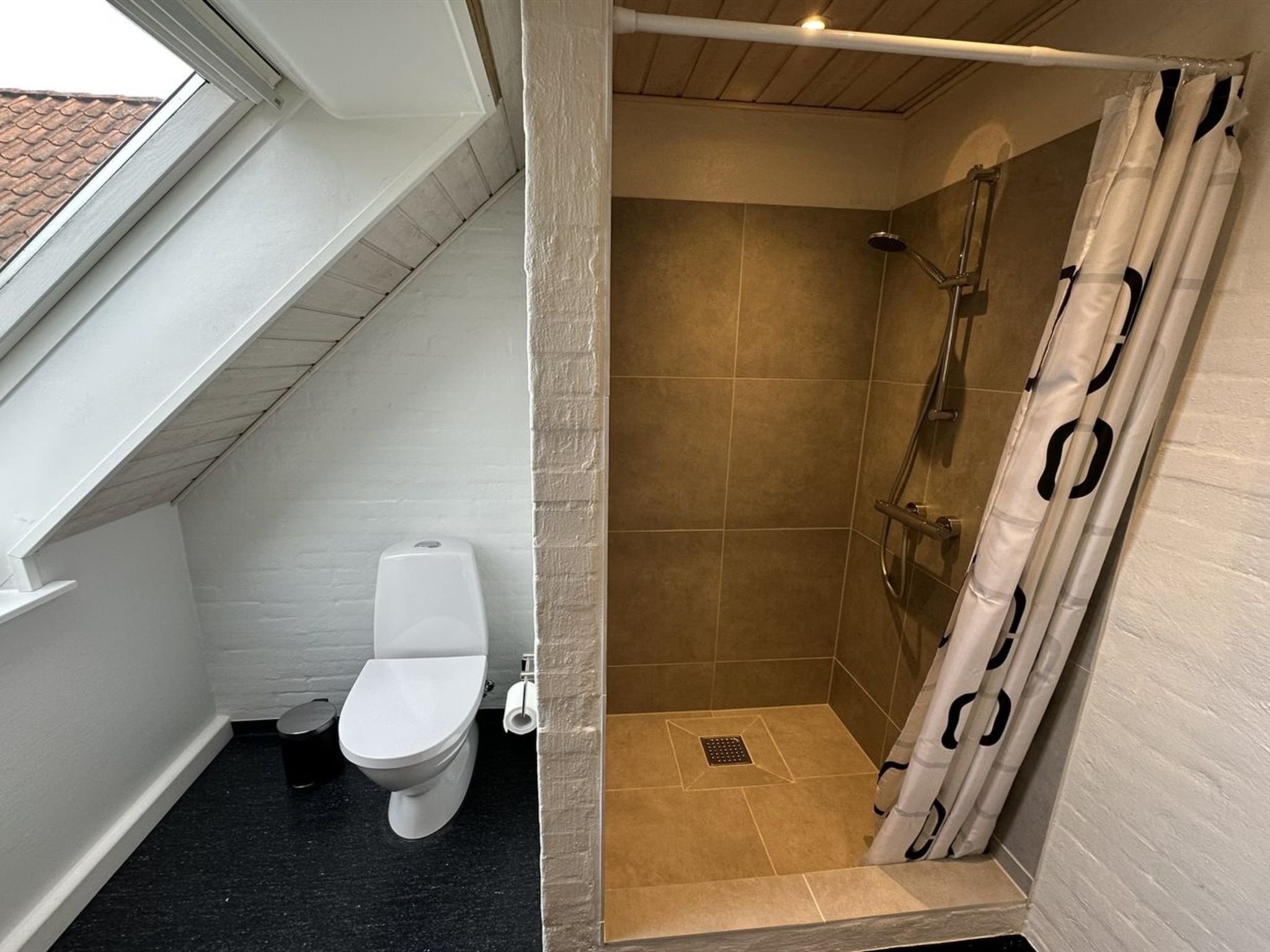 "Cyrill" - 2km from the sea-Drinnen