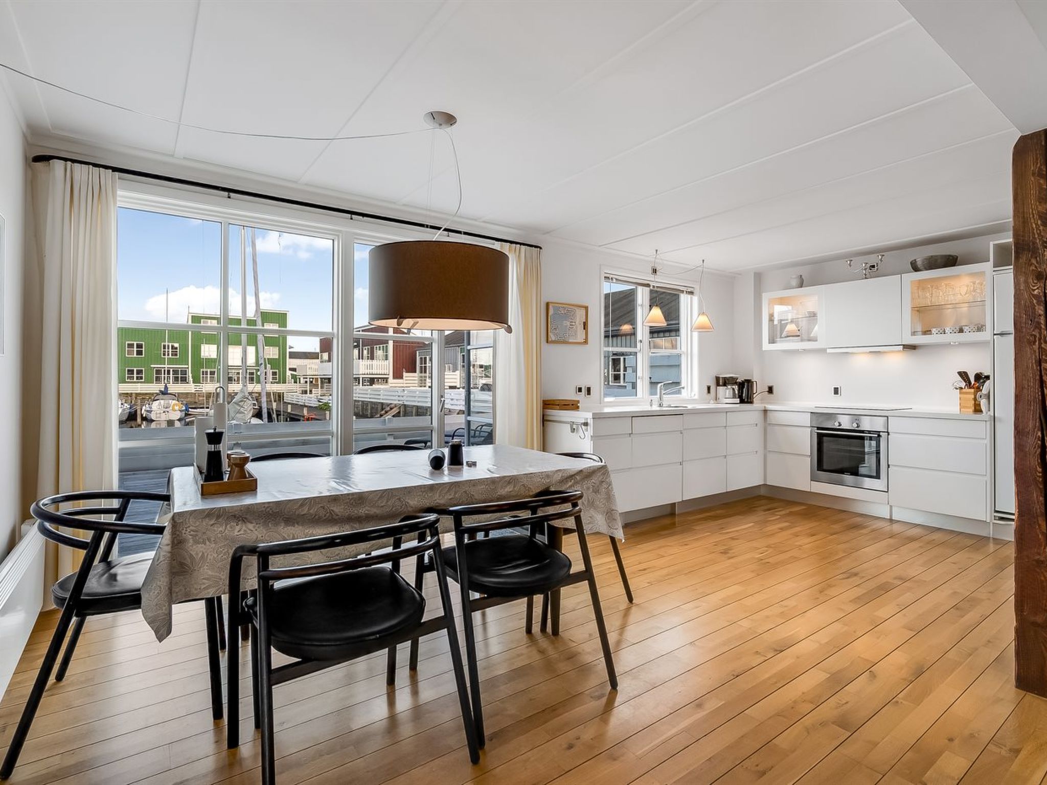 "Fina" - 10m from the sea - Drinnen