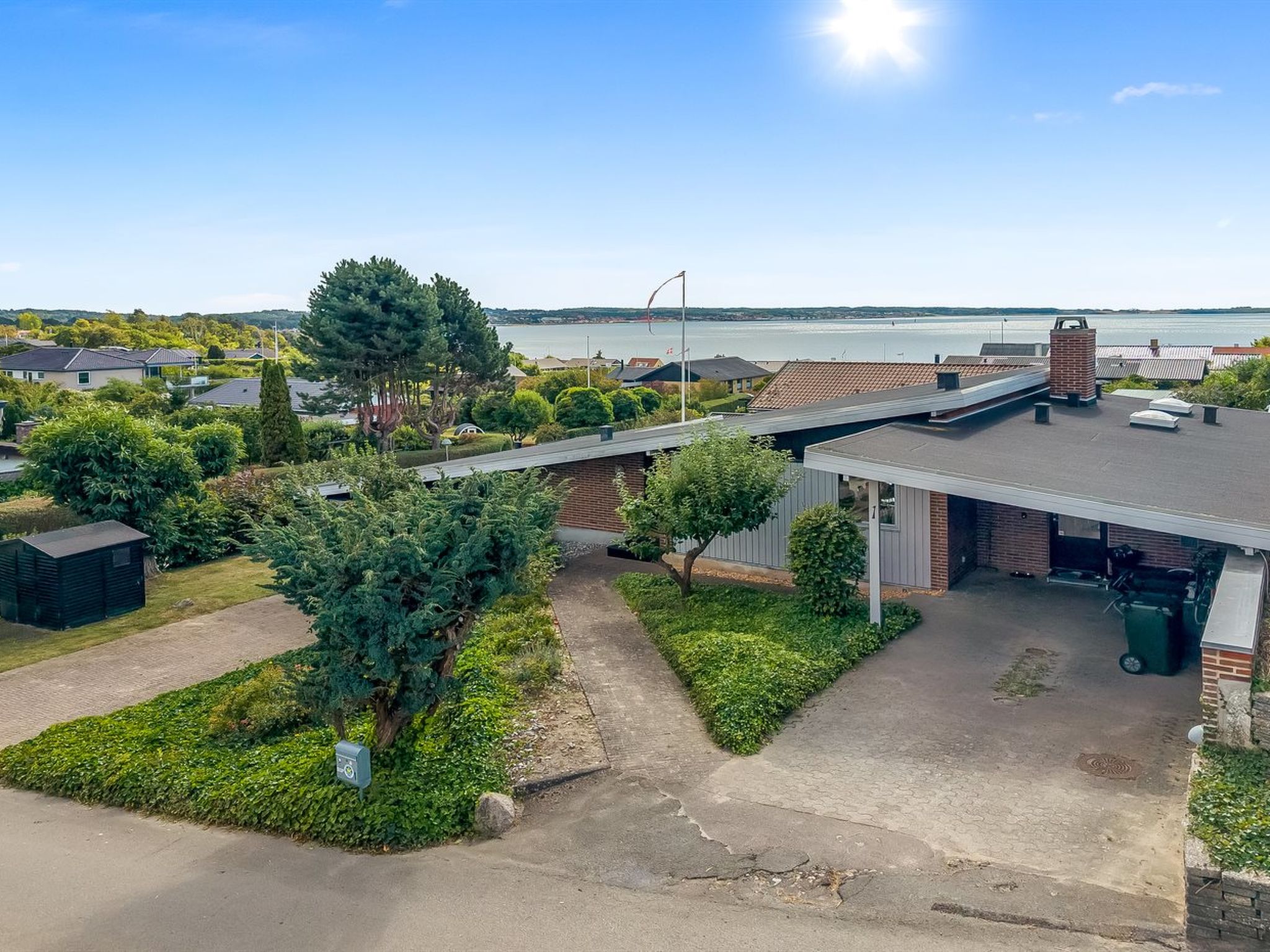 "Finelly" - 350m from the sea - Buiten