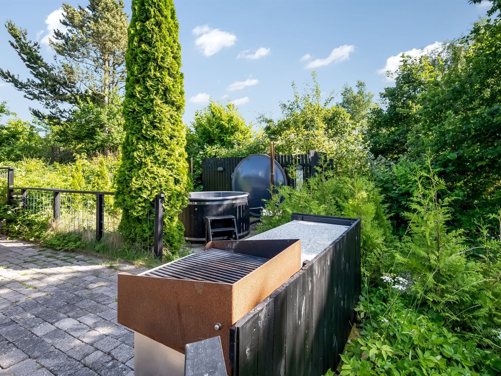 "Elan" - 450m from the sea - Buiten