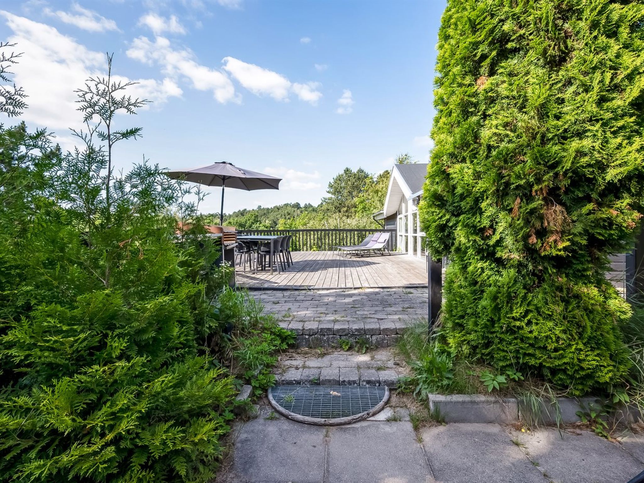 "Elan" - 450m from the sea - Buiten