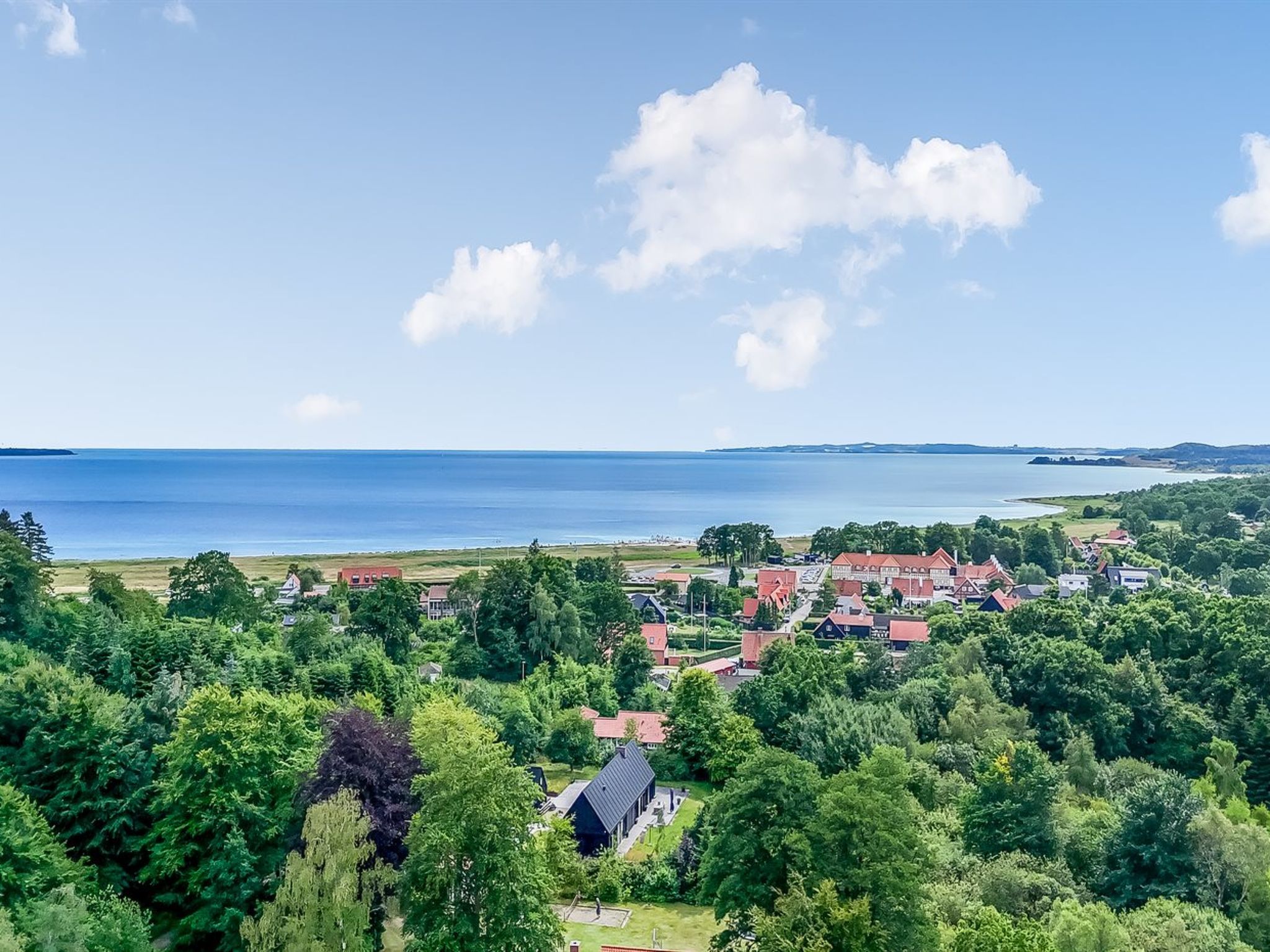 "Berenice" - 500m from the sea