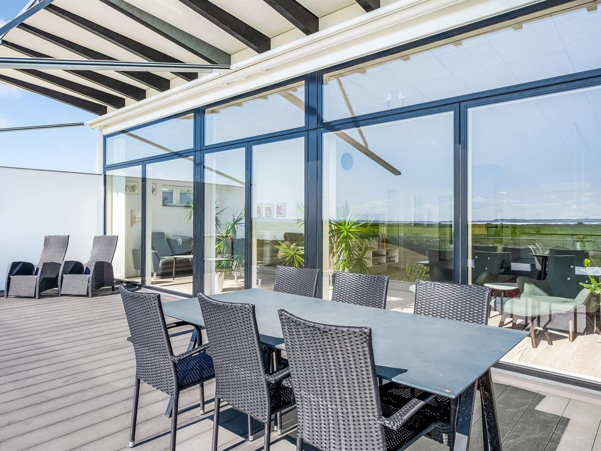 "Jorkin" - 150m from the sea