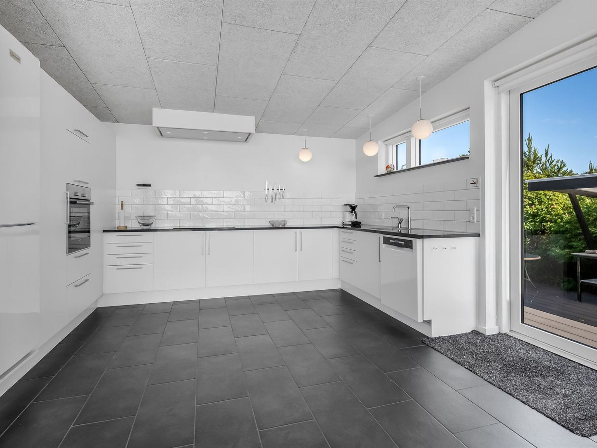 "Jorkin" - 150m from the sea