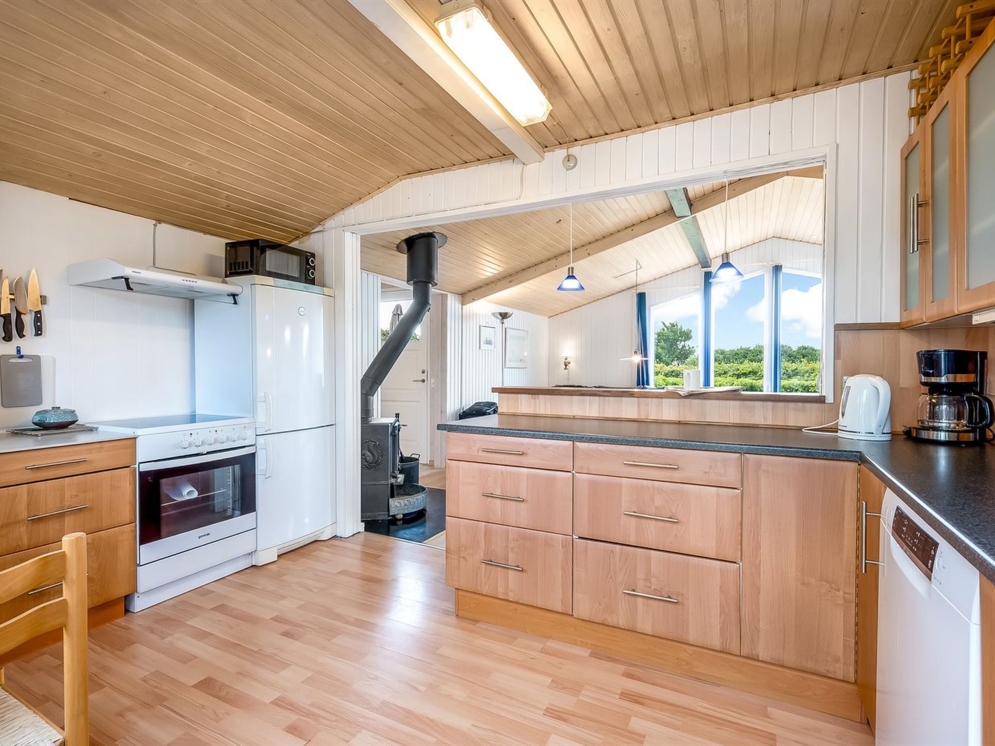 "Eilke" - 50m from the sea - Binnen