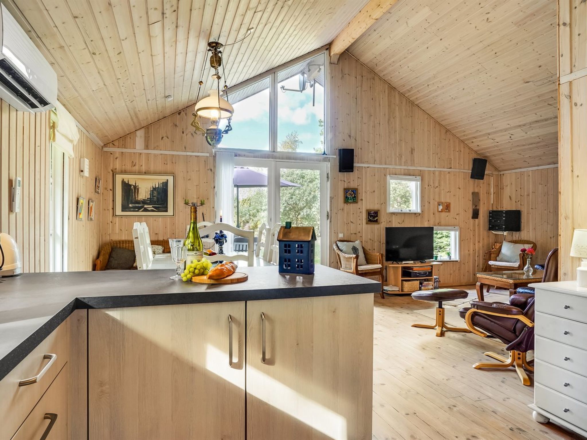 "Fiallar" - 7.5km from the sea - Inside