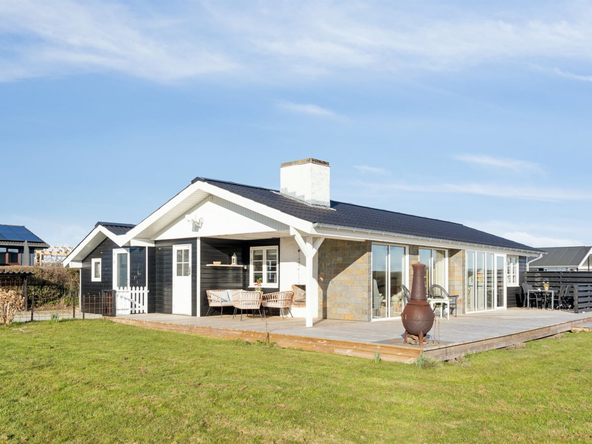 "Reinhold" - 200m from the sea