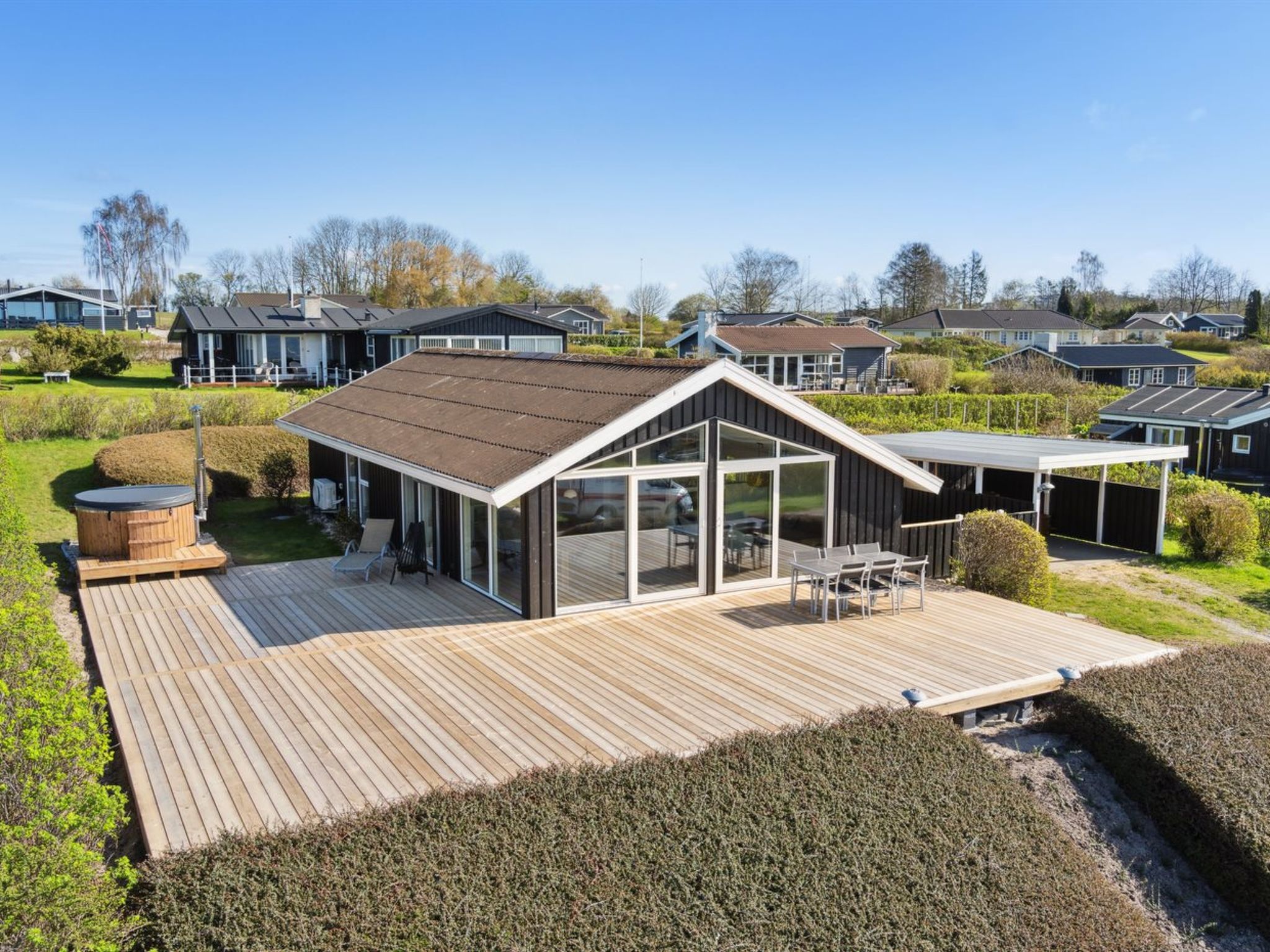 "Majken" - 225m from the sea - Buiten