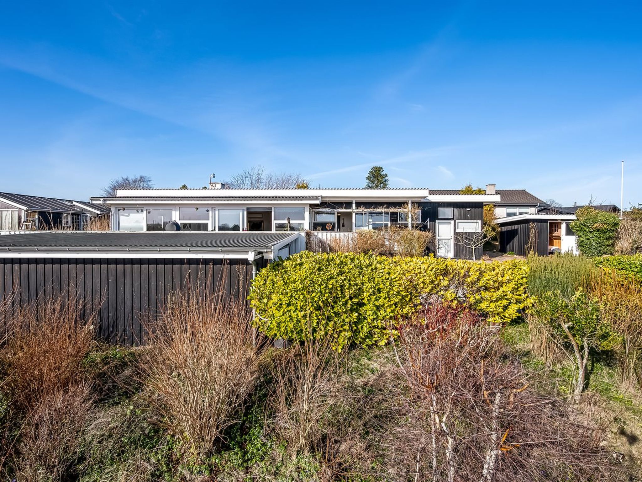 "Sylvia" - 450m from the sea - Buiten