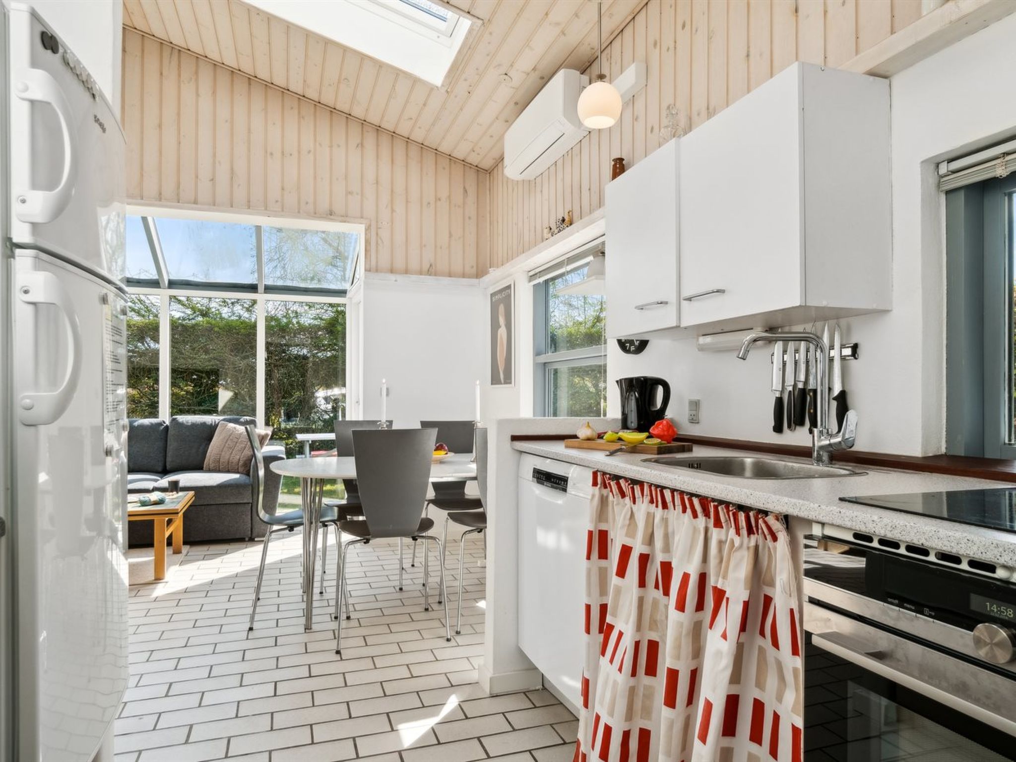 "Milrid" - 100m from the sea