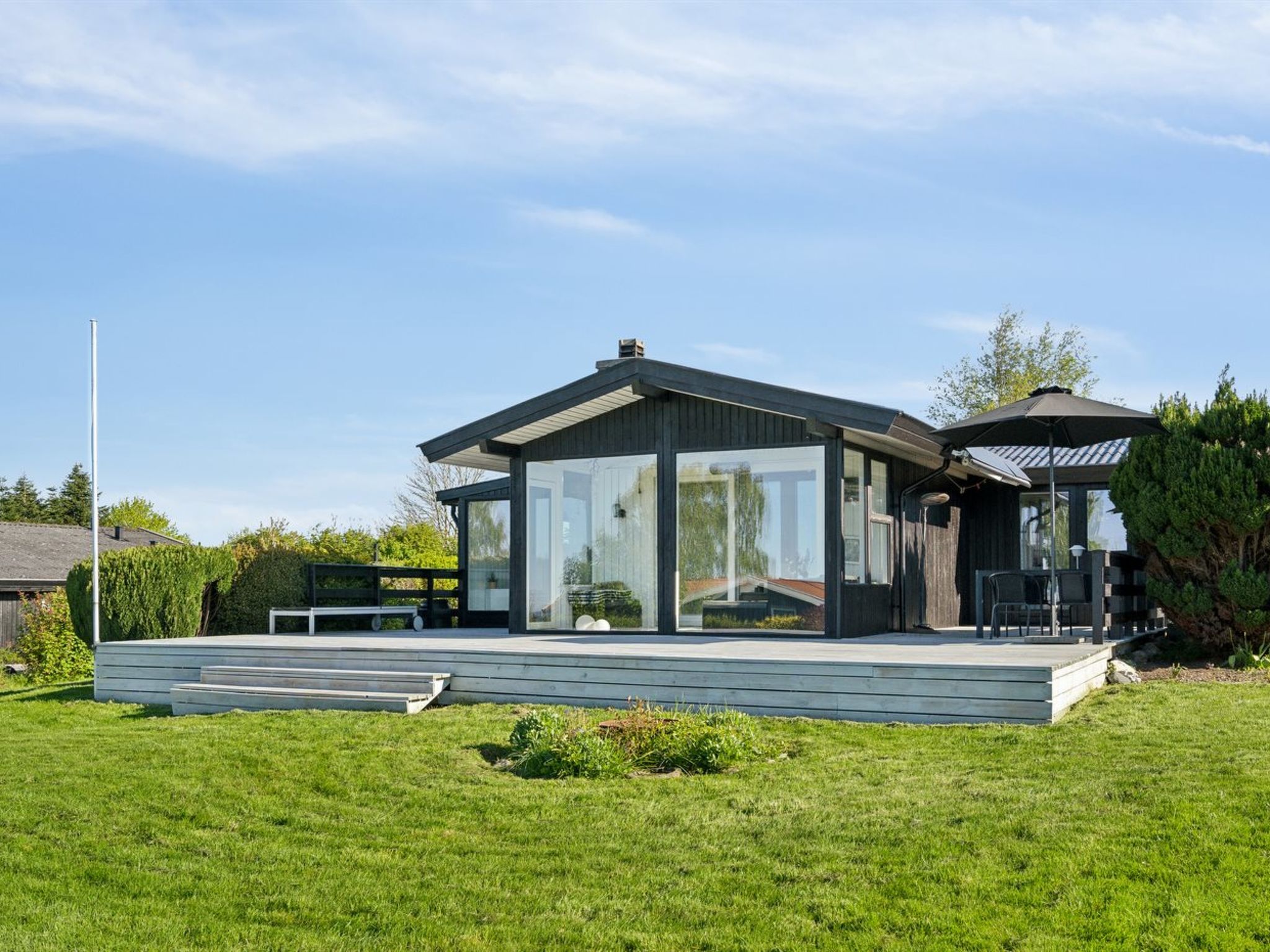 "Manfred" - 250m from the sea - Buiten