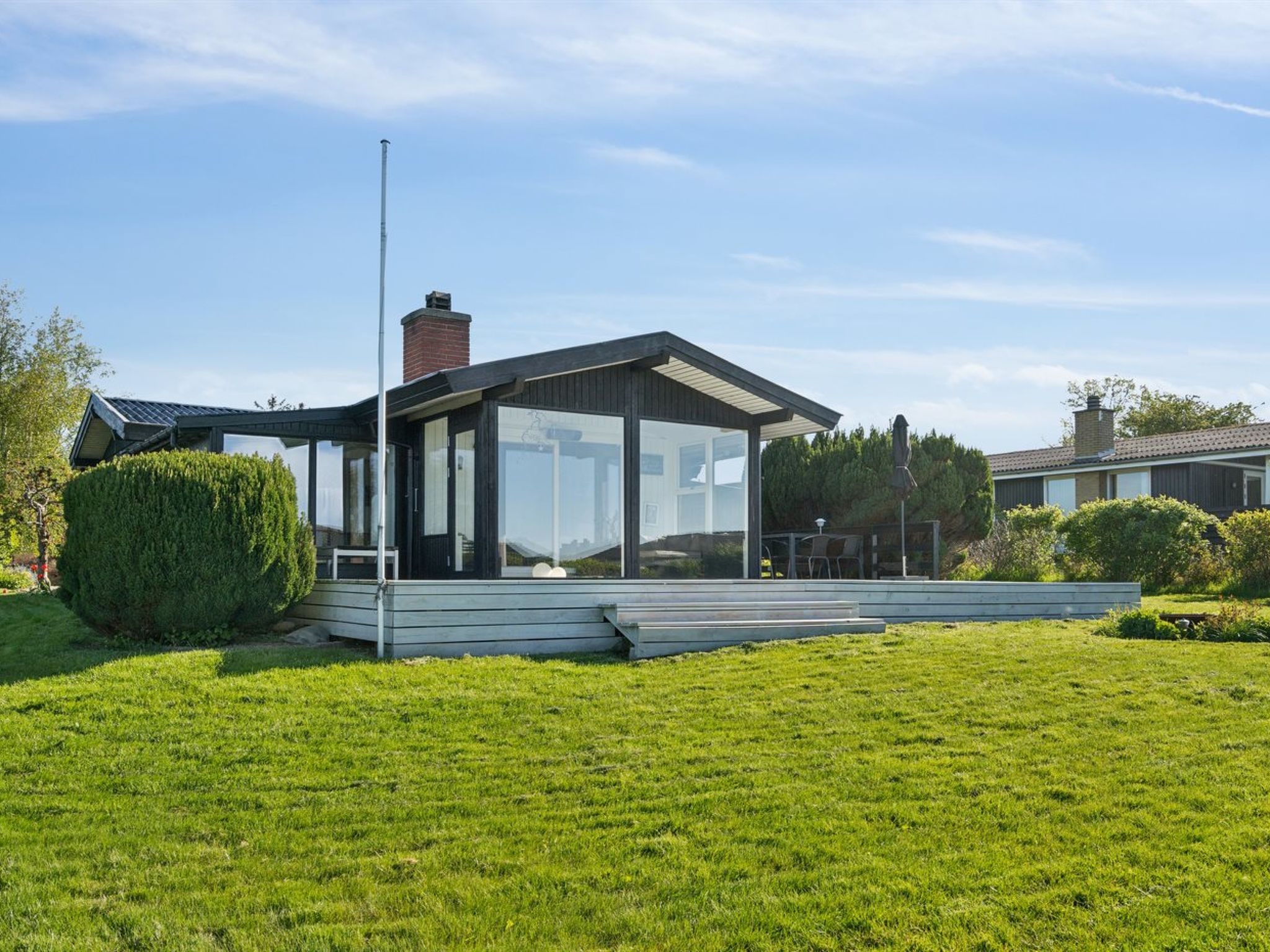 "Manfred" - 250m from the sea