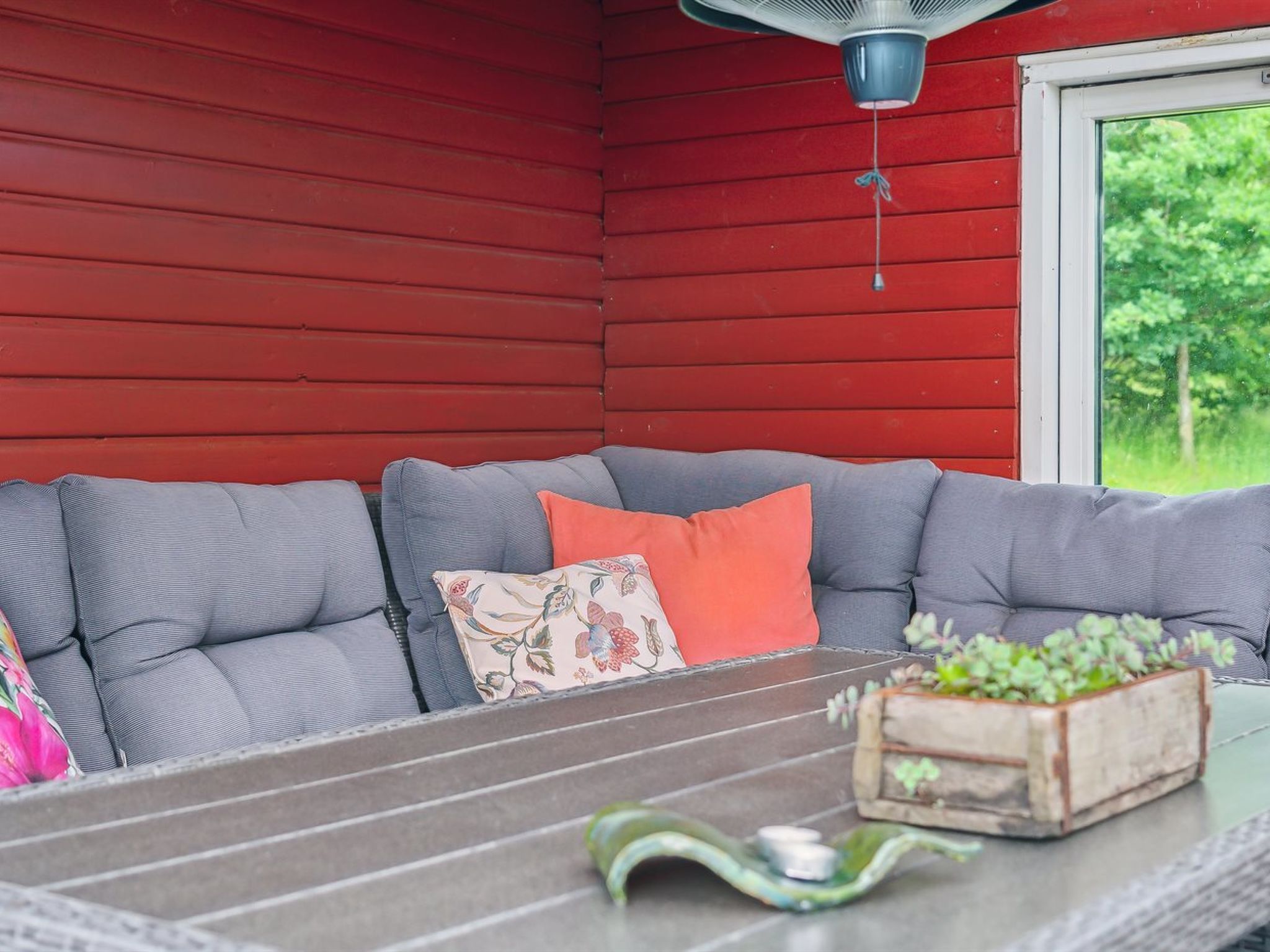 "Lovisa" - 7km from the sea - Outside
