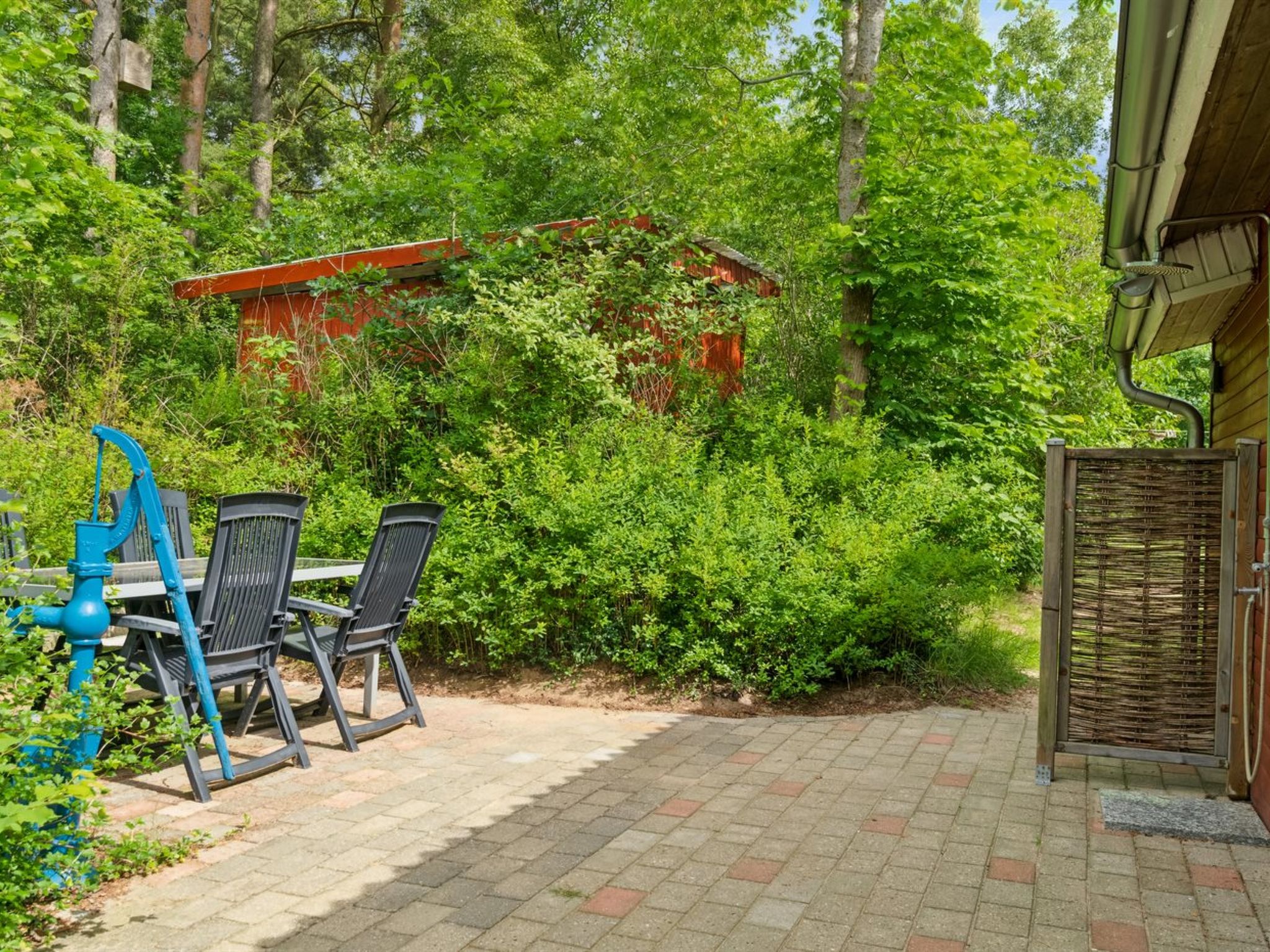 "Lovisa" - 7km from the sea - Outside