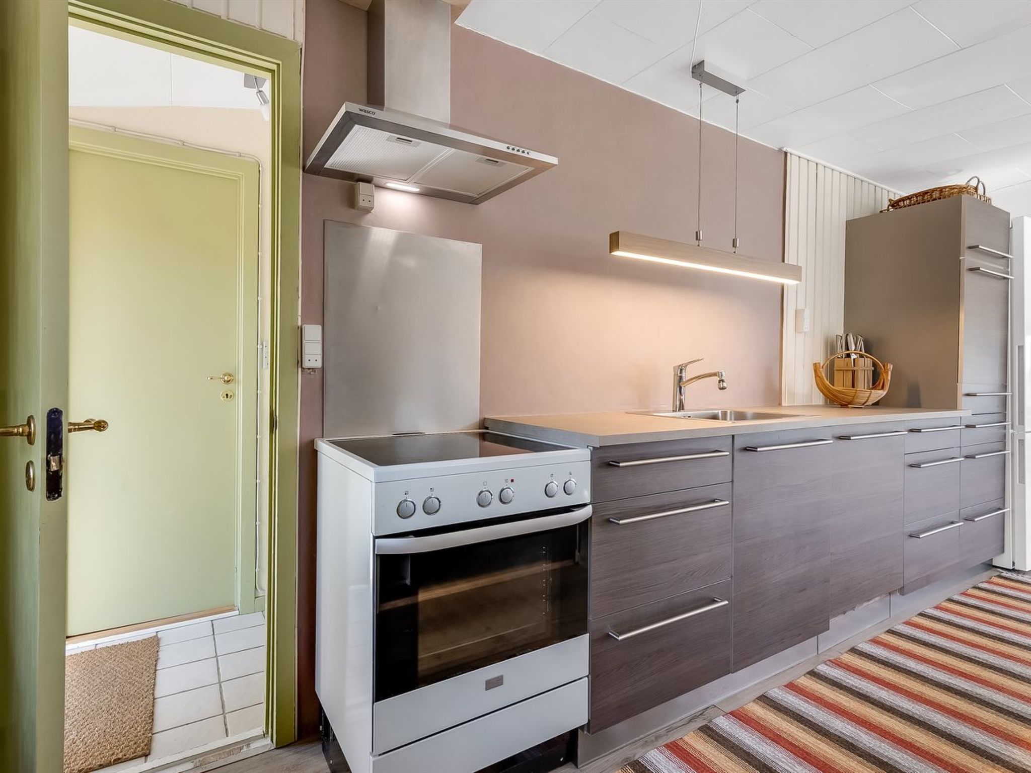 "Lovisa" - 7km from the sea