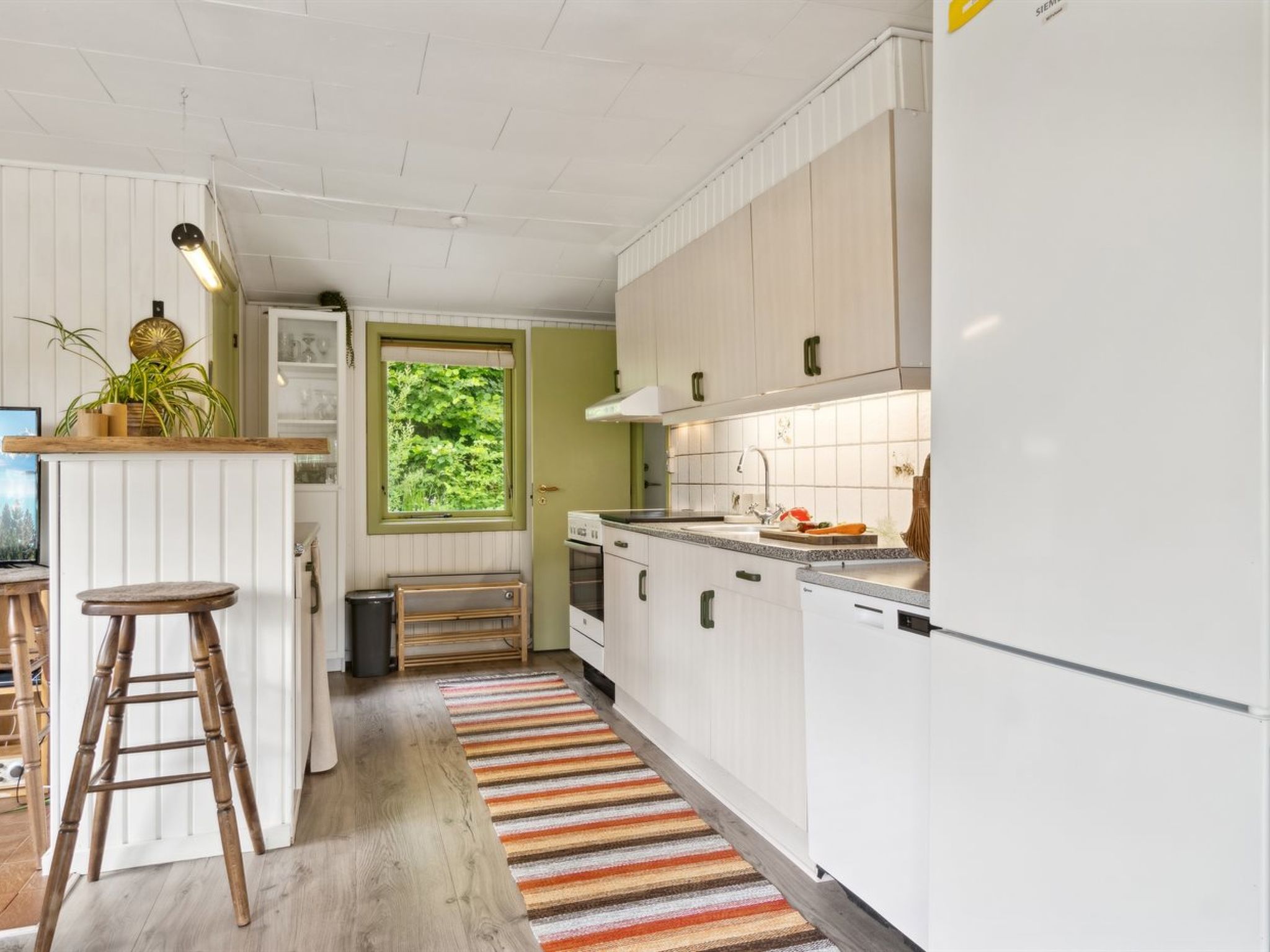 "Lovisa" - 7km from the sea-Binnen