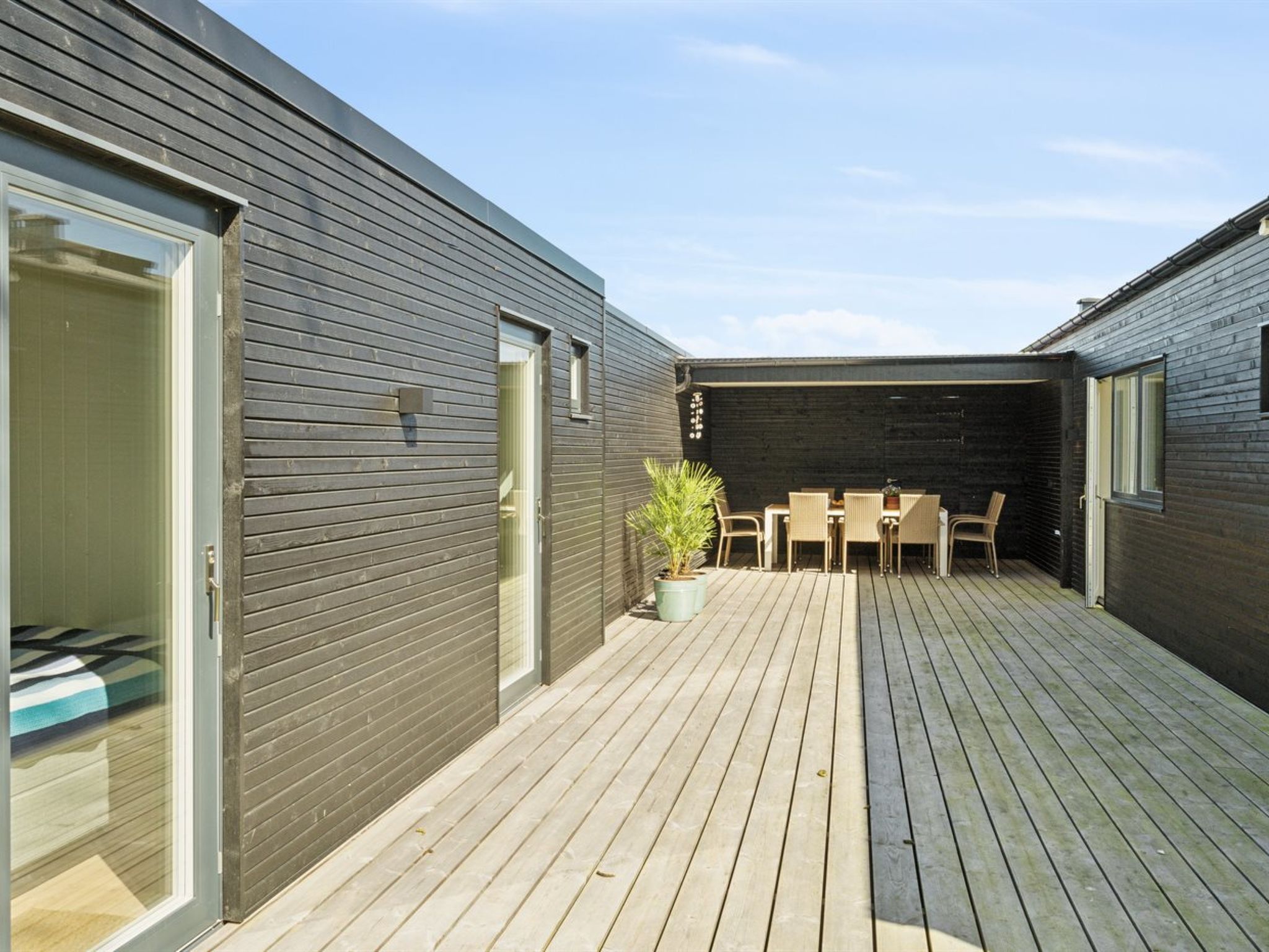 "Fabine" - 75m from the sea-Outside