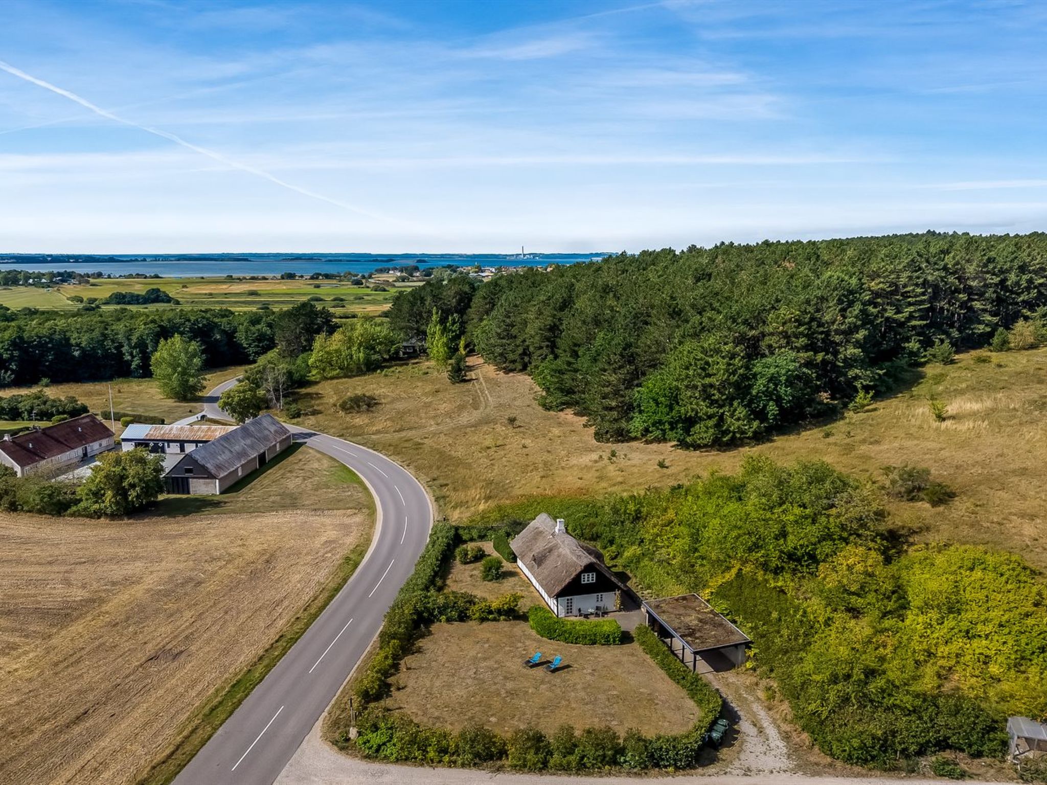 "Eva" - 1.5km to the fjord - Buiten