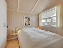 6-persoons vakantiehuis met open haard aan zee in Knebel - thumbnail 2