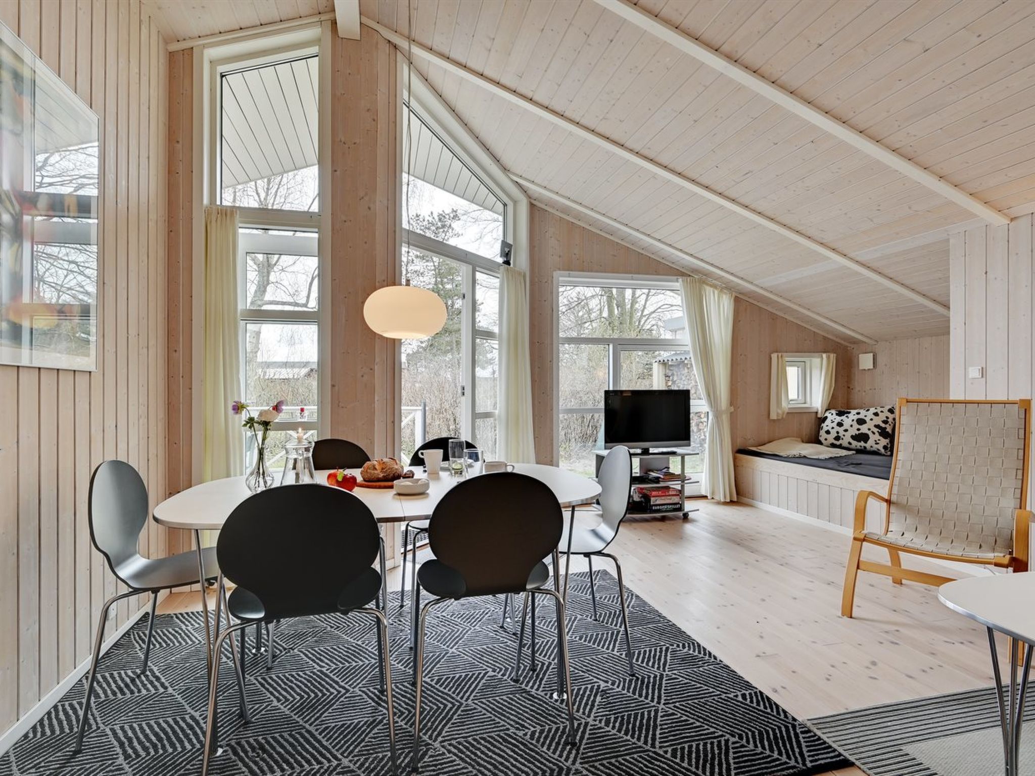 "Sitka" - 250m from the sea - Binnen
