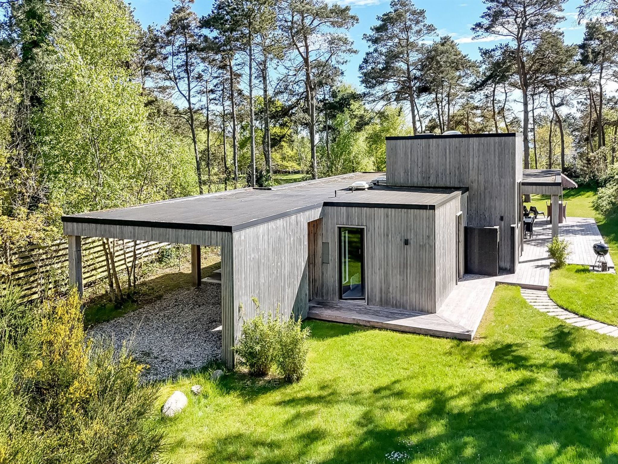 "Sylva" - 150m from the sea - Outside
