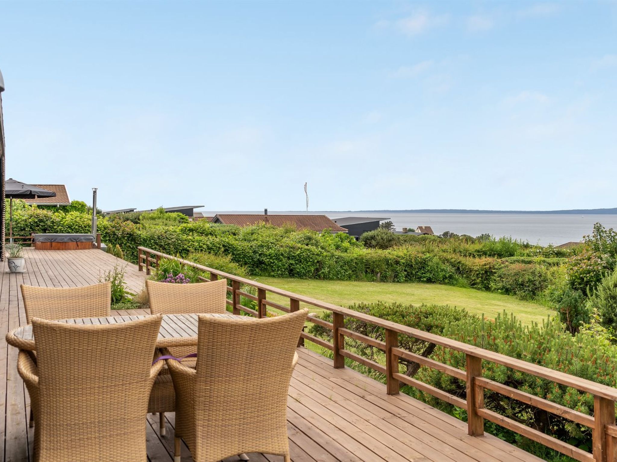 "Mahilo" - 300m from the sea - Buiten